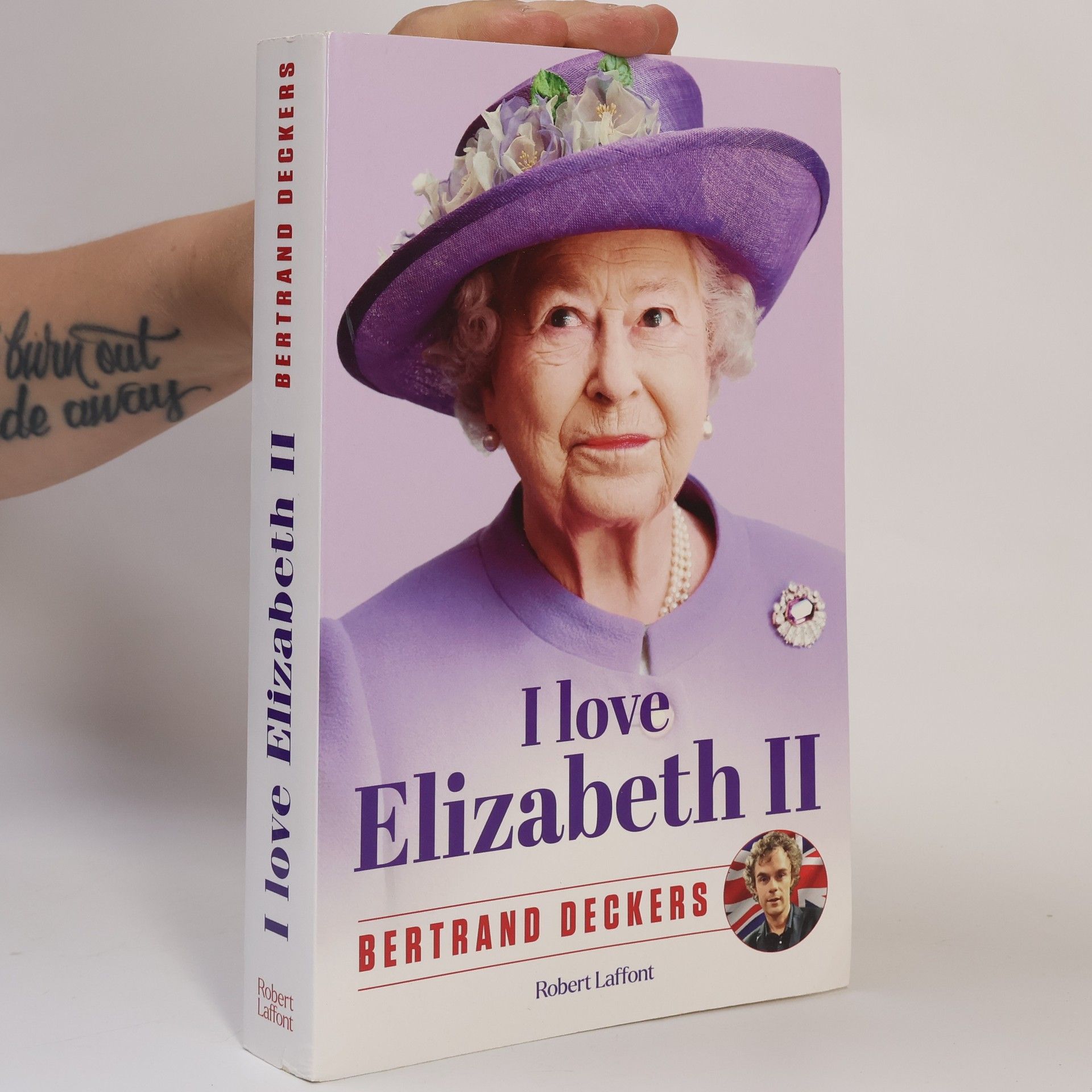 Bertrand Deckers I Love Elizabeth II