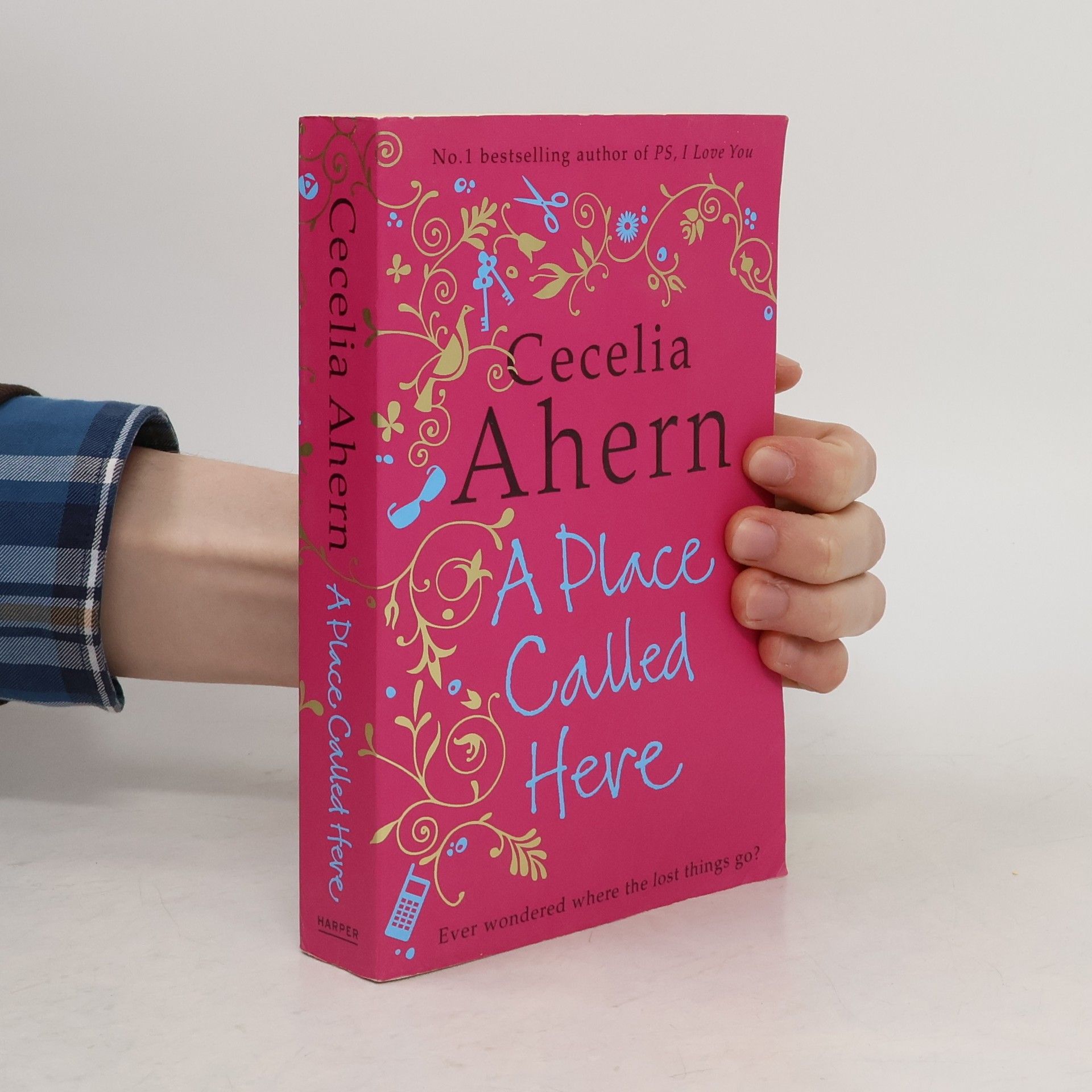 Cecelia Ahern A place called here