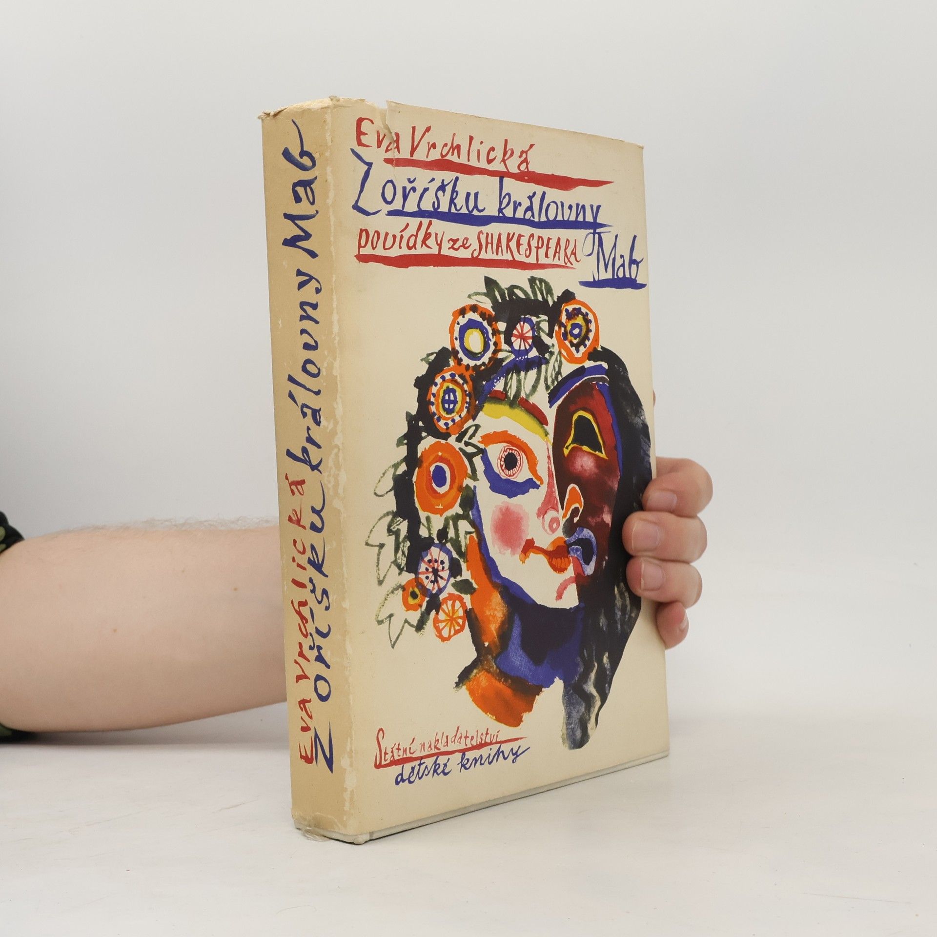 Z oříšku královny Mab