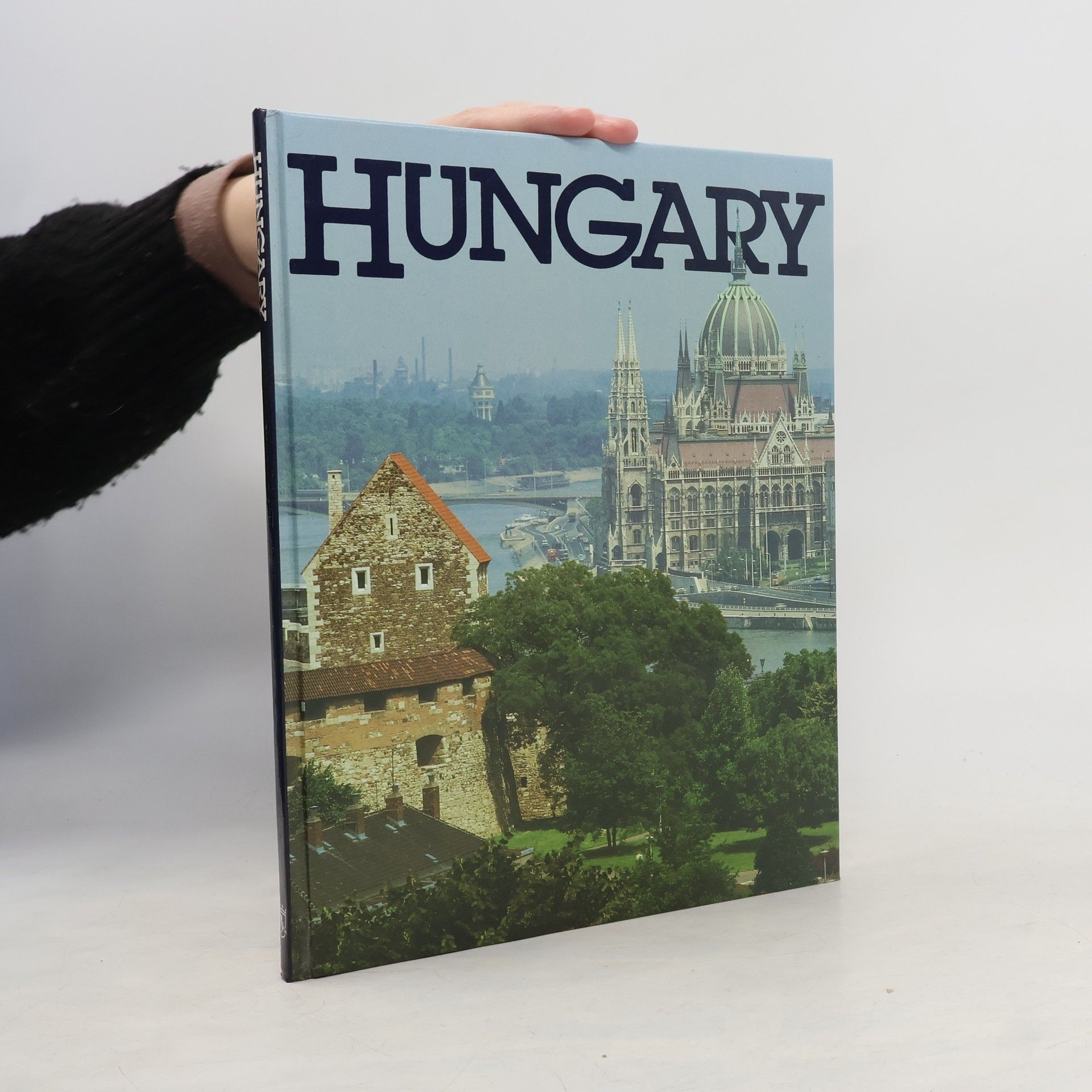 AA.VV. The World of Hungary