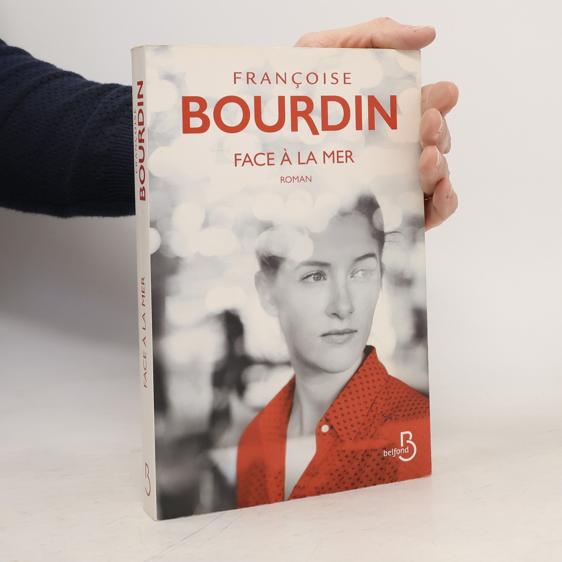 Françoise Bourdin Face à la mer