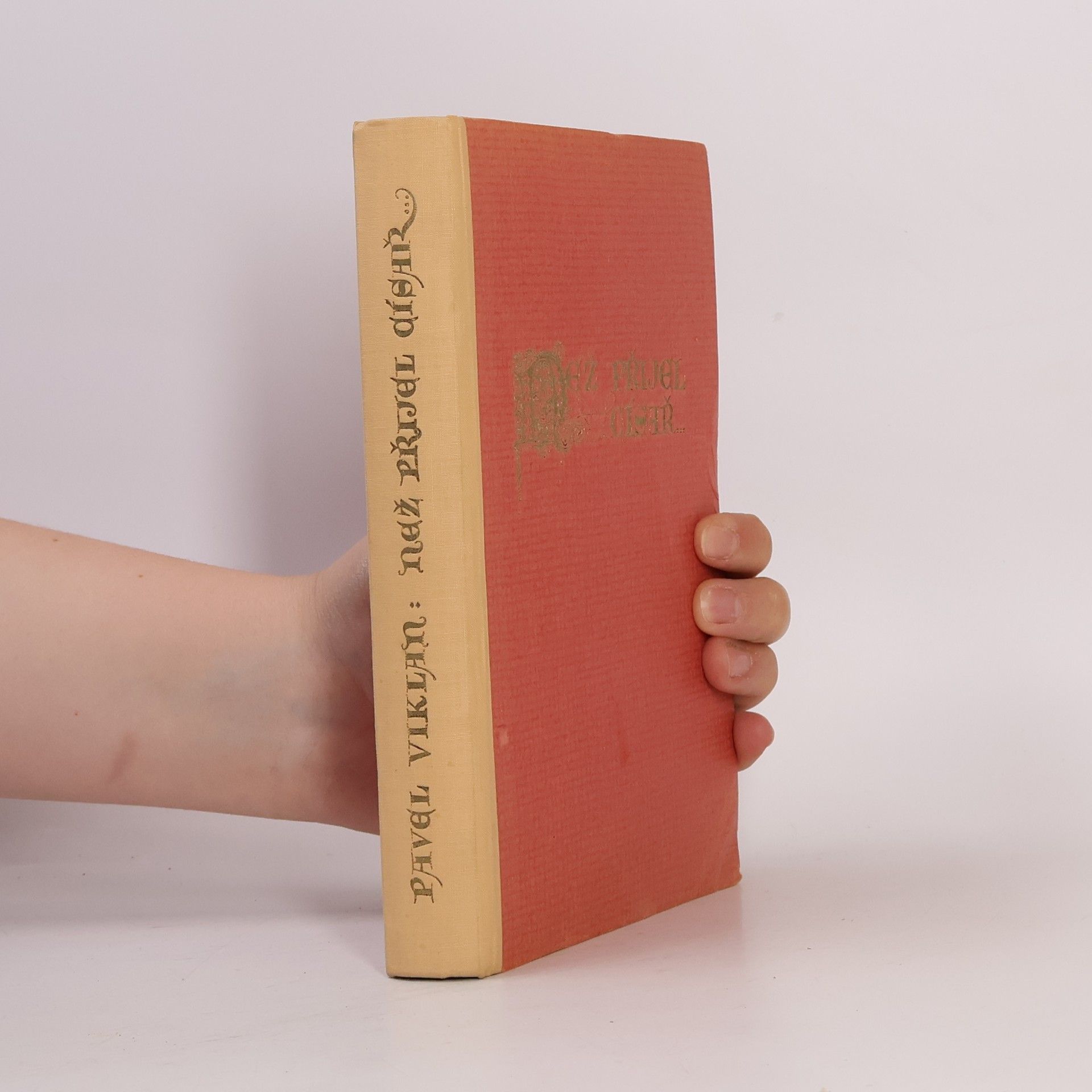 Než přijel císař...