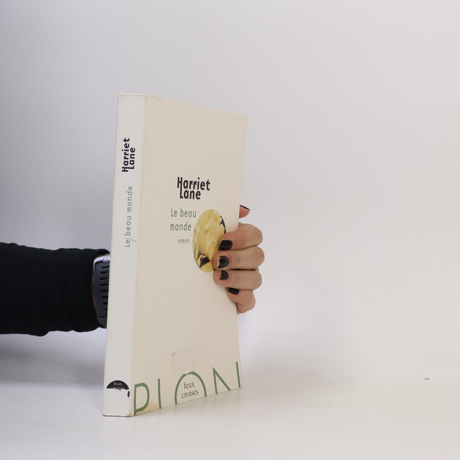 Harriet Lane Le beau monde