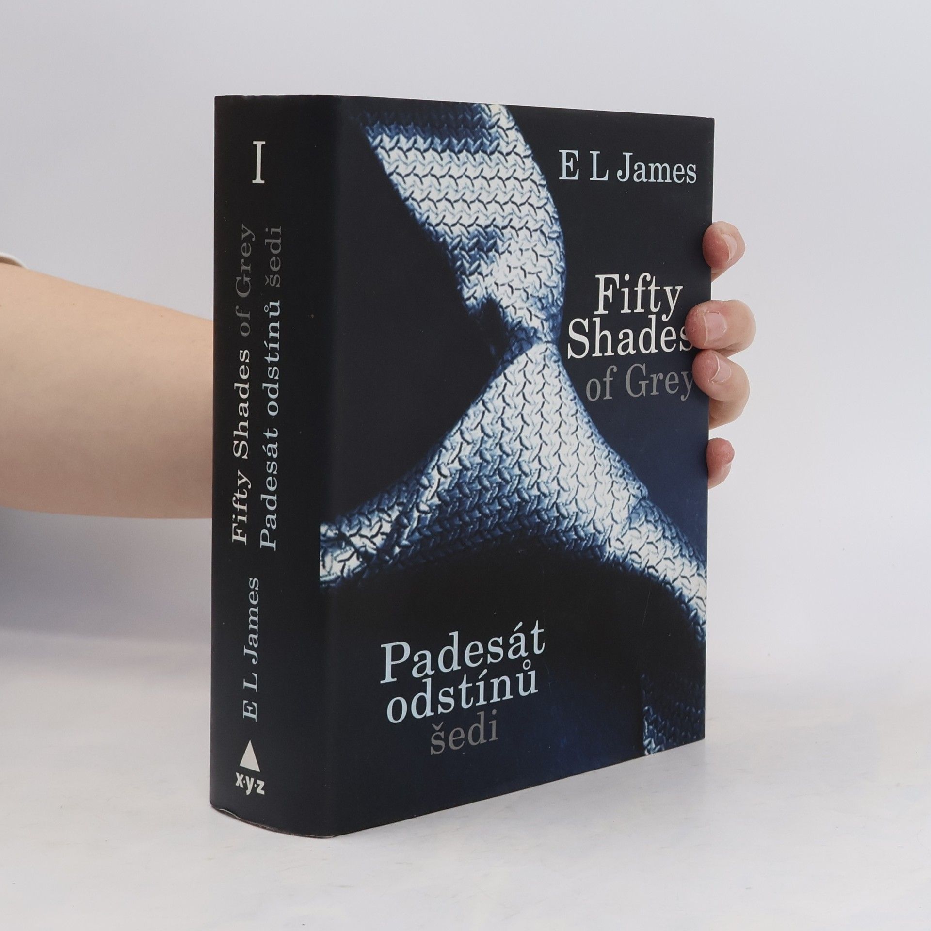 E. L. James Padesát odstínů šedi