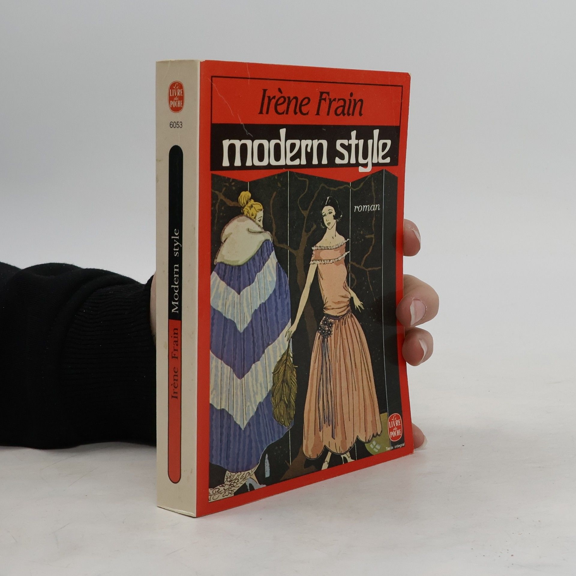 Le Livre de Poche: Modern Style