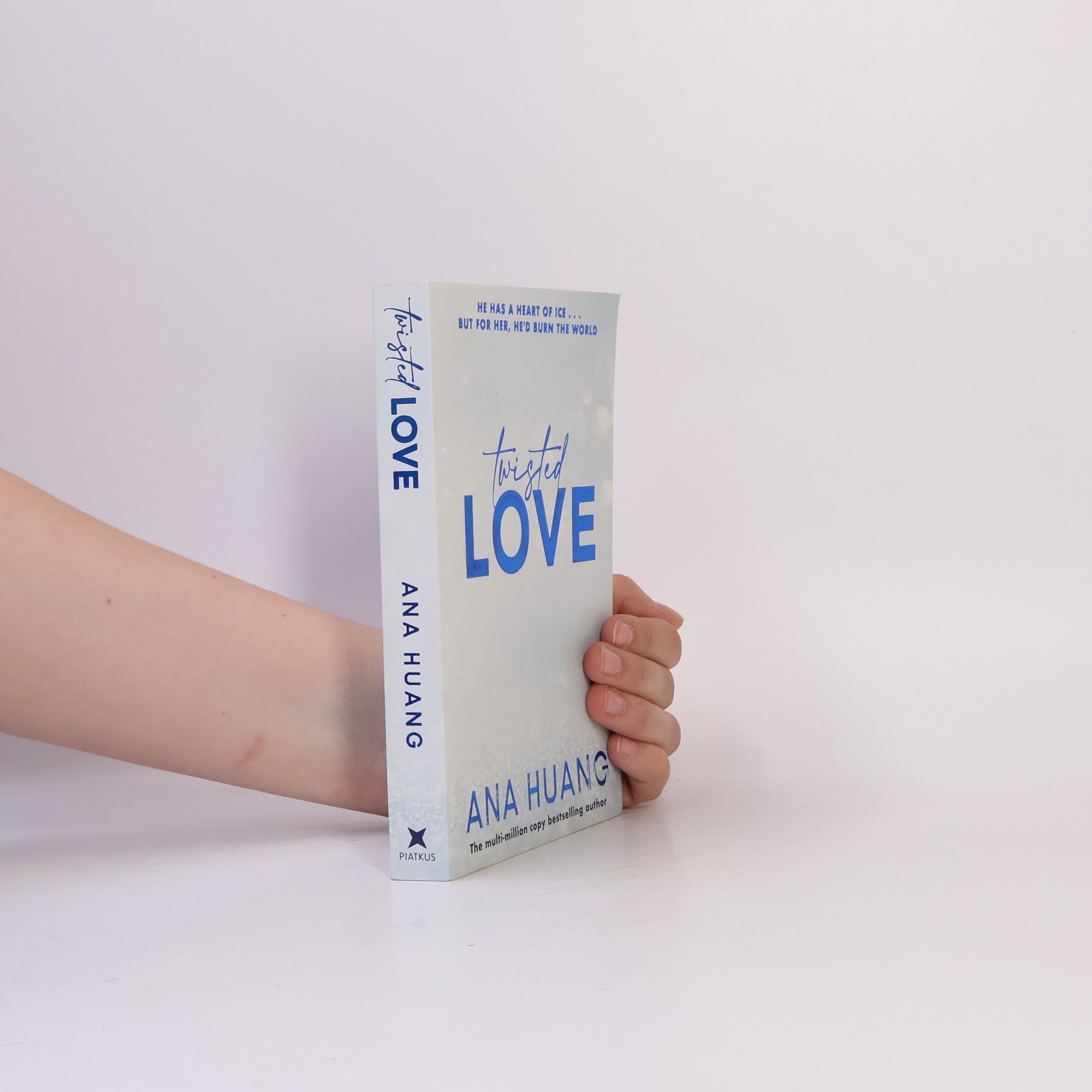 Ana Huang Twisted love. Twisted book one