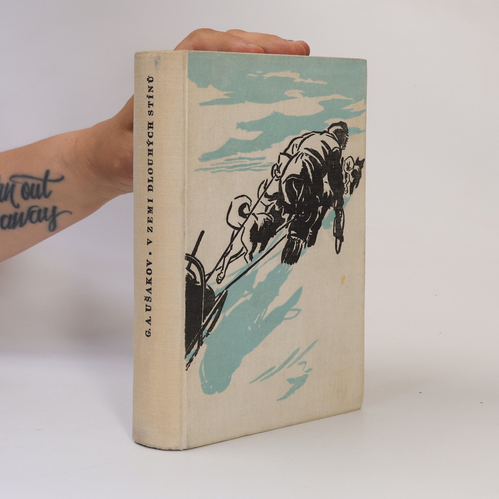 Georgij Alexejevič Ušakov V zemi dlouhých stínů