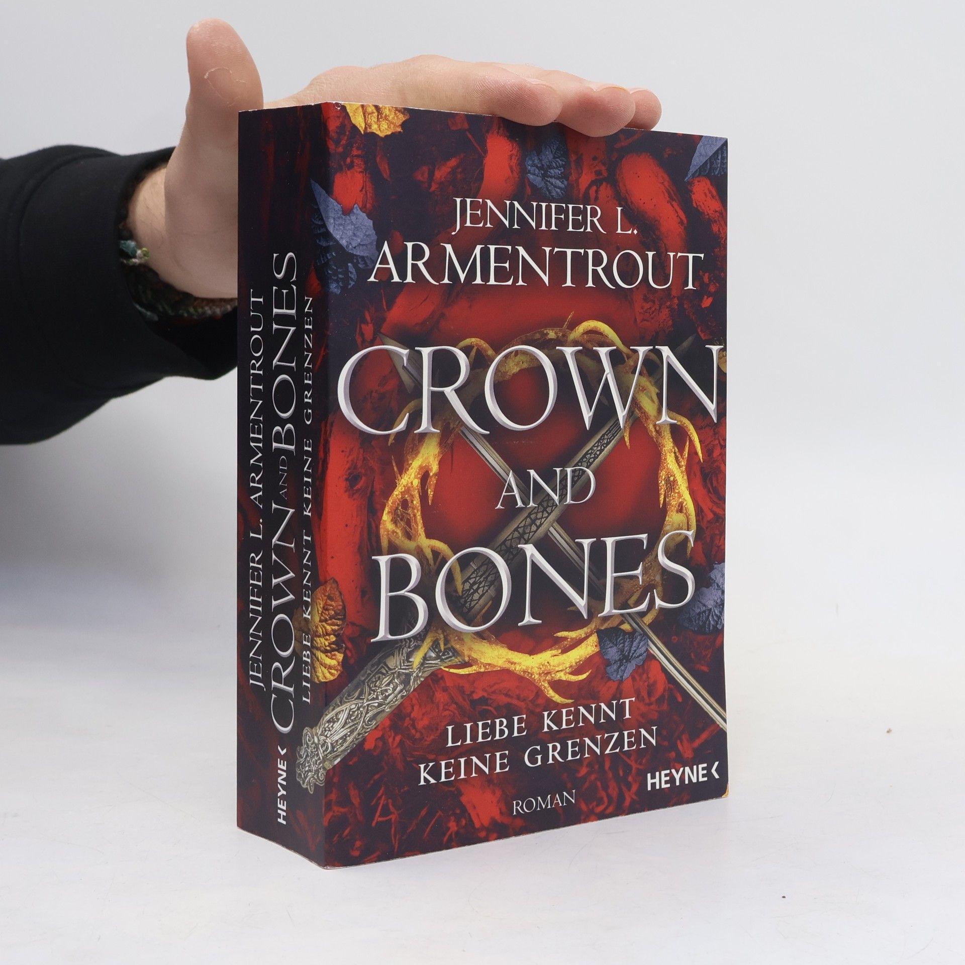 Jennifer Armentrout Crown and Bones