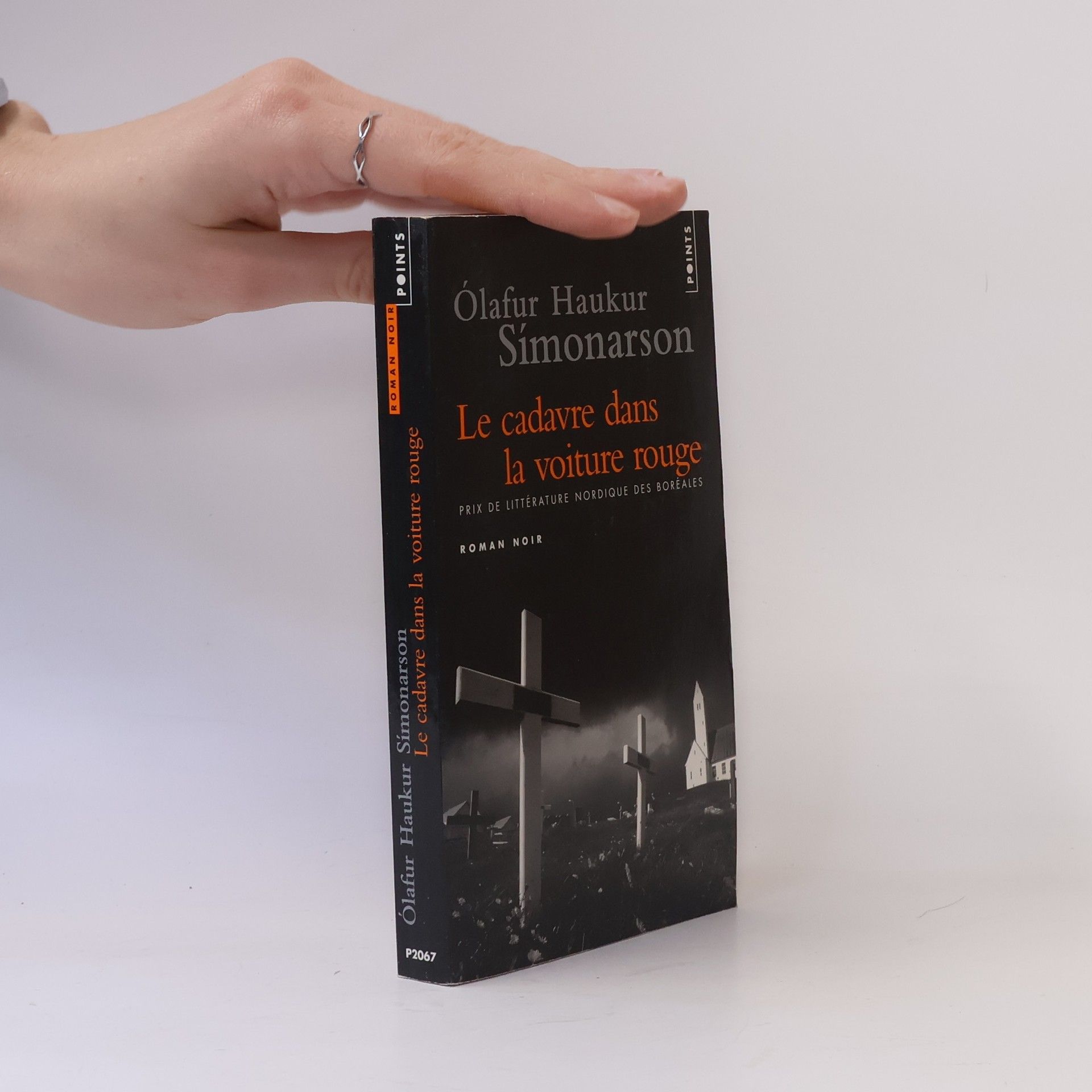 Ólafur Haukur Símonarson Le cadavre dans la voiture rouge