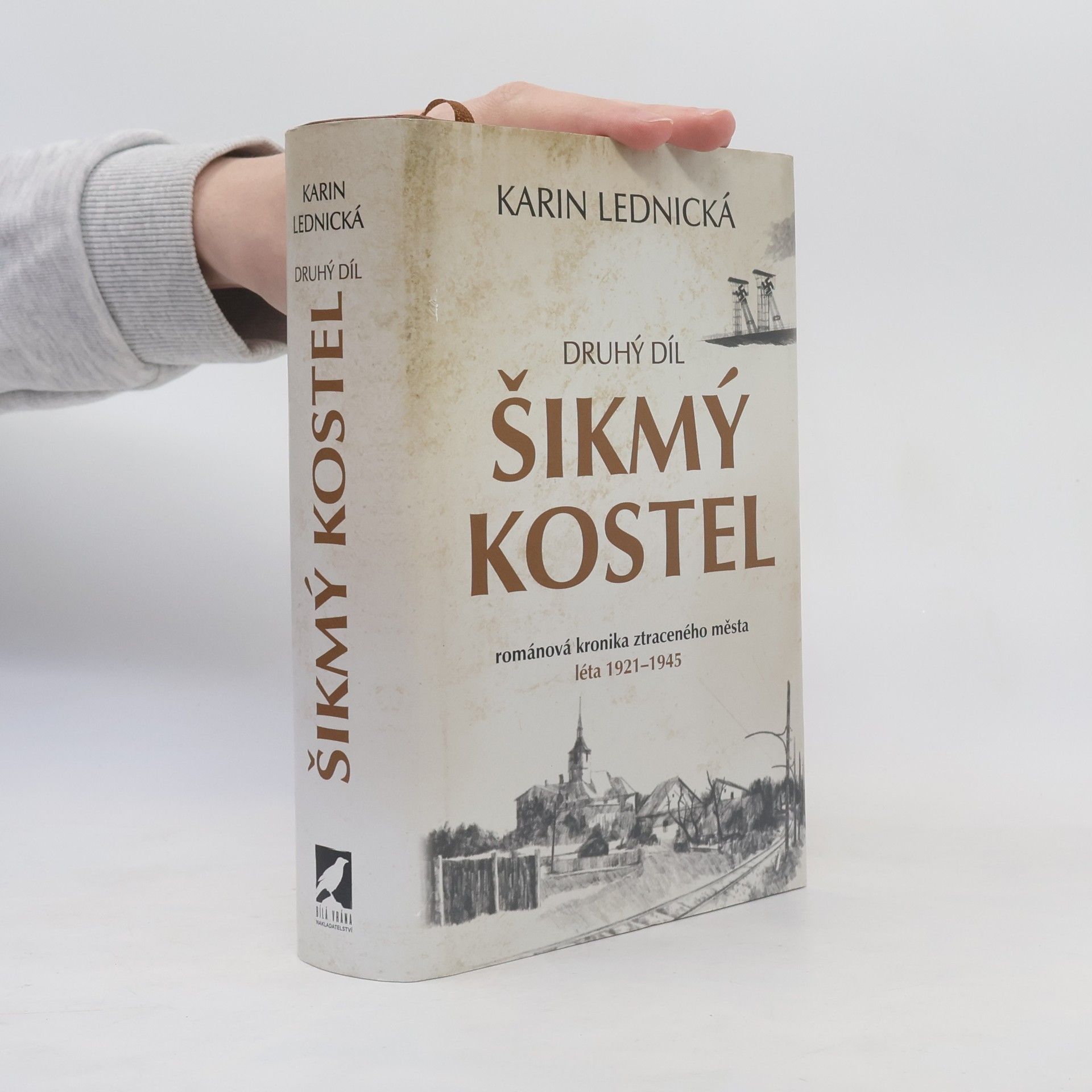 Karin Lednická Šikmý kostel 2