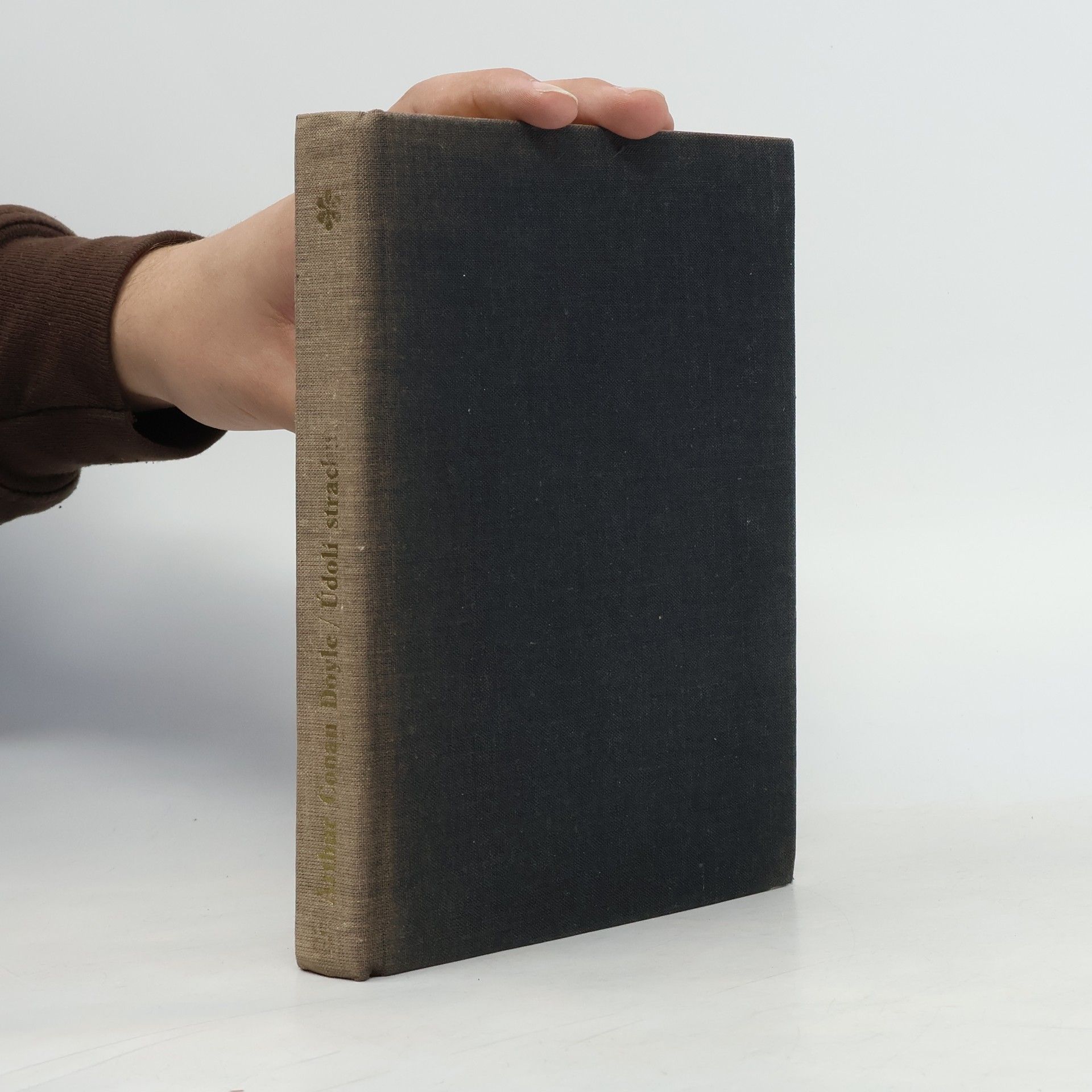 Arthur Conan Doyle Údolí strachu. Pes Baskervillský