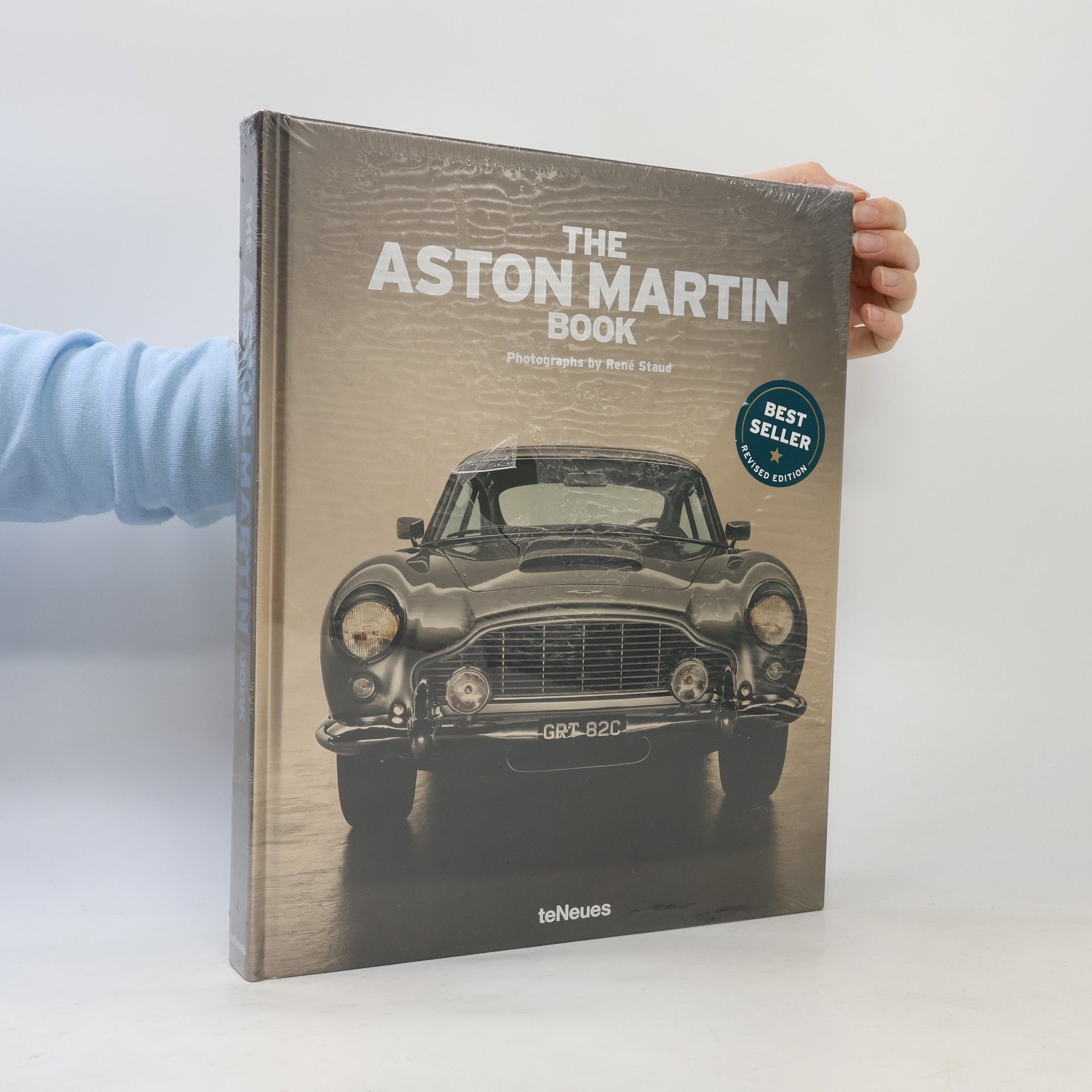 Rene Staud The Aston Martin Book. Revised Edition