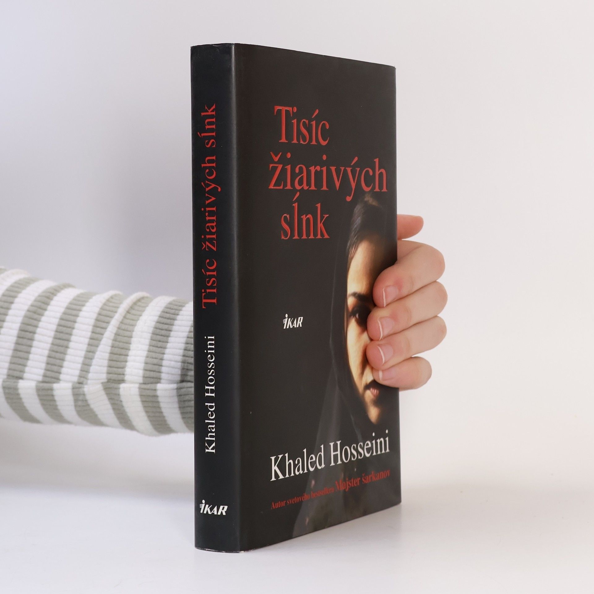 Khaled Hosseini Tisíc žiarivých sĺnk