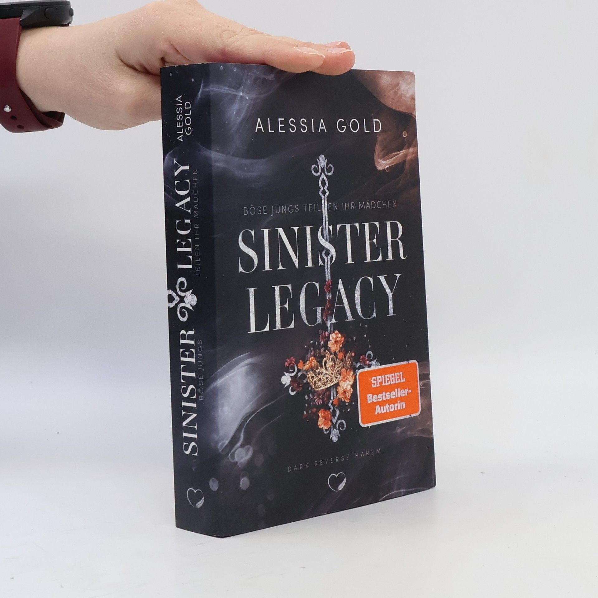 Alessia Gold Sinister Legacy