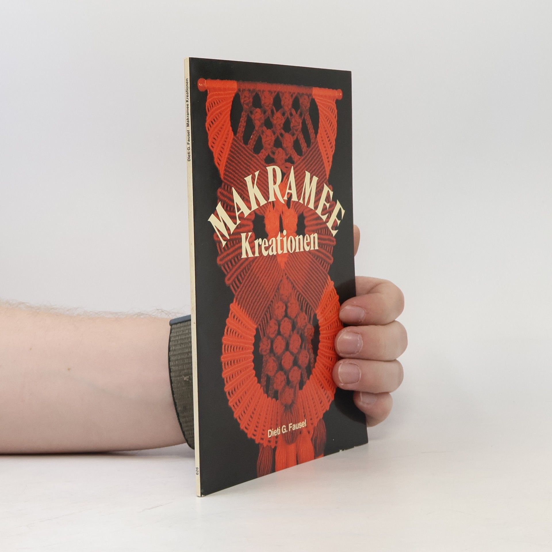 Dieti G. Fausel Makramee-Kreationen
