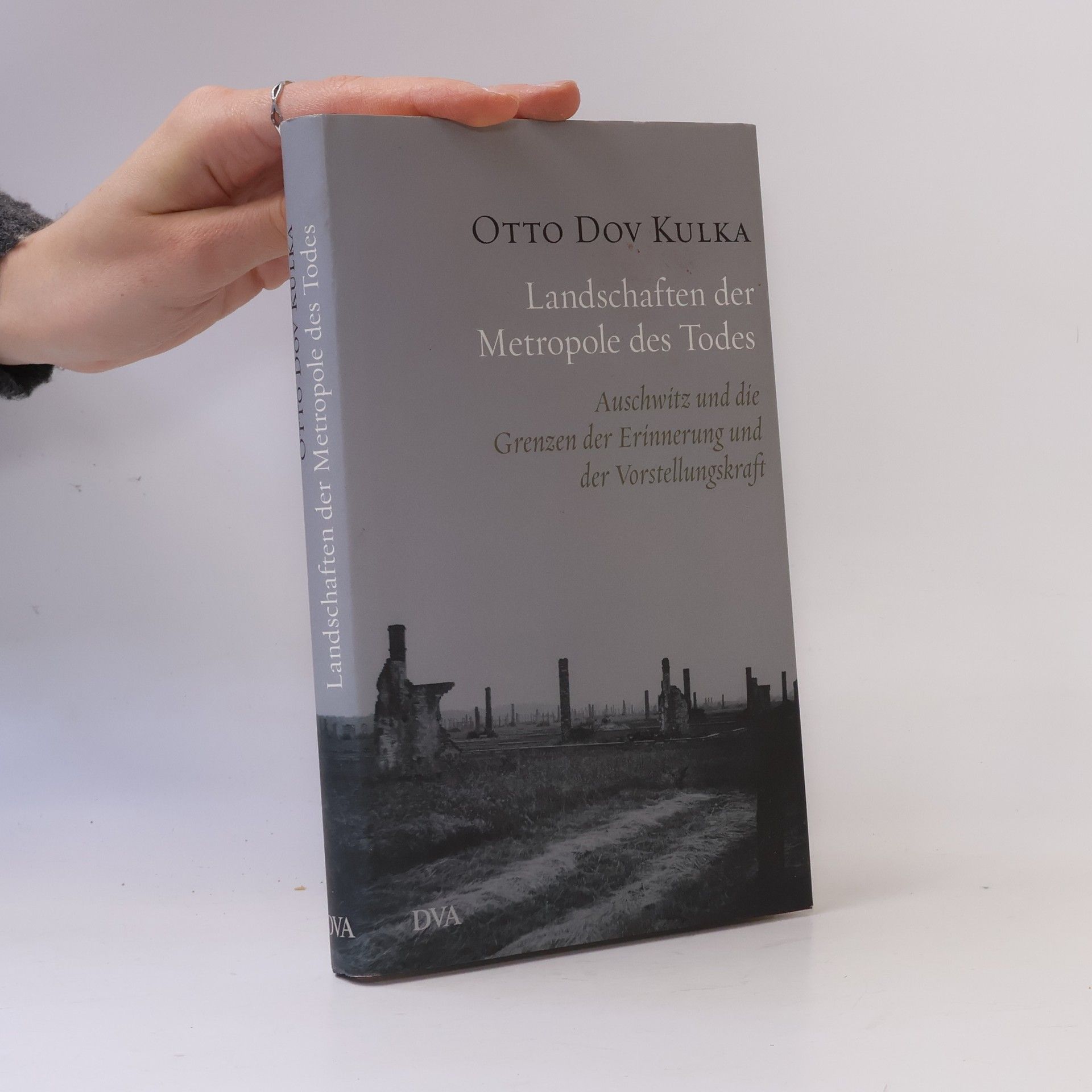 Ot o. Dov K. ulk ah Landschaften der Metropole des Todes
