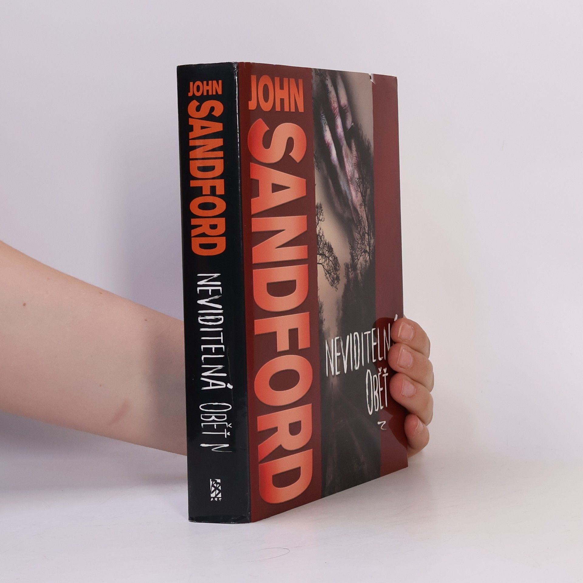 John Roswell Camp Neviditelná oběť