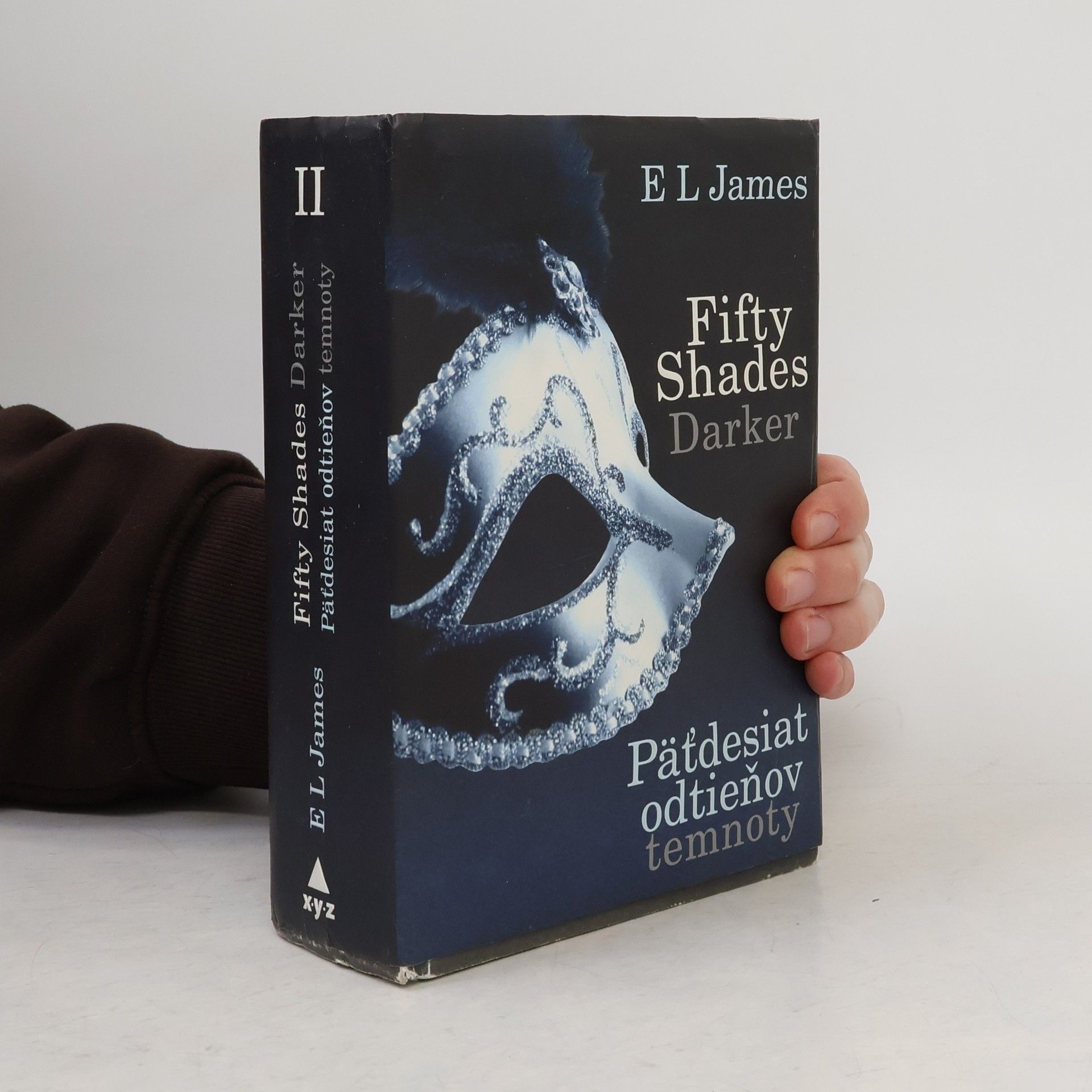 E. L. James Päťdesiat odtieňov temnoty