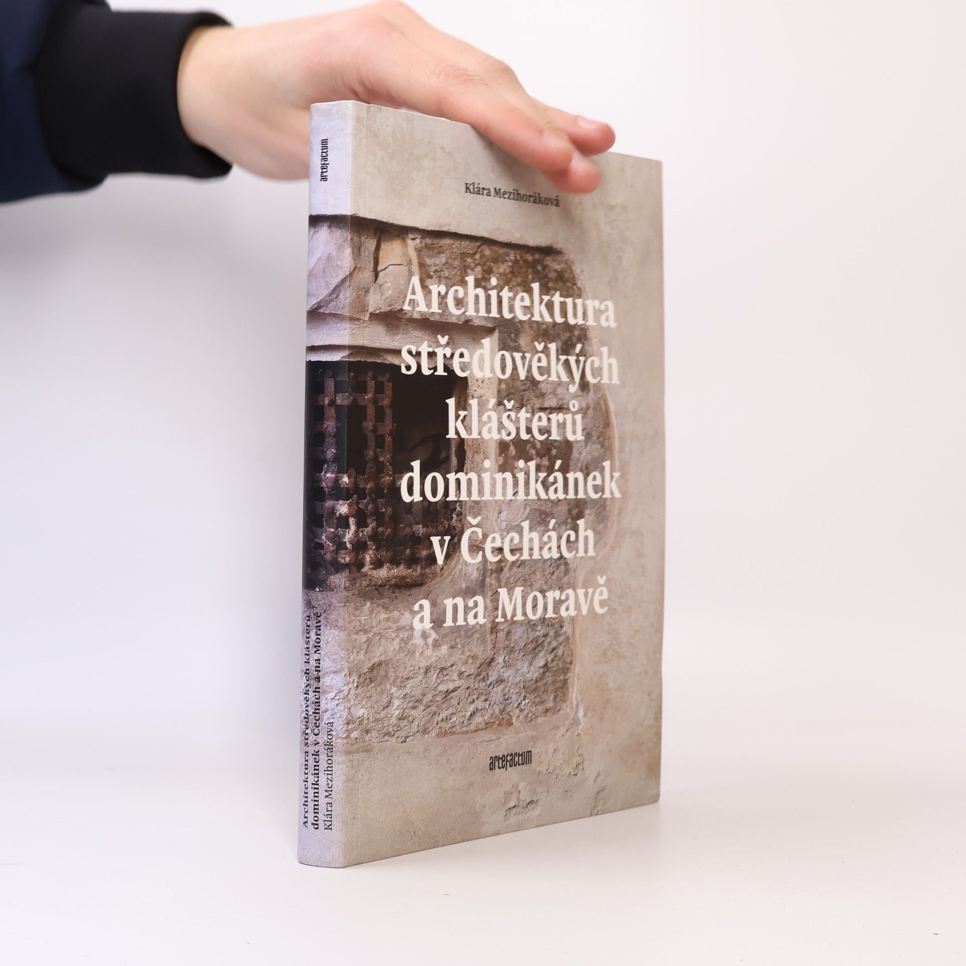 Klára Mezihoráková Architektura středověkých klášterů dominikánek v Čechách a na Moravě
