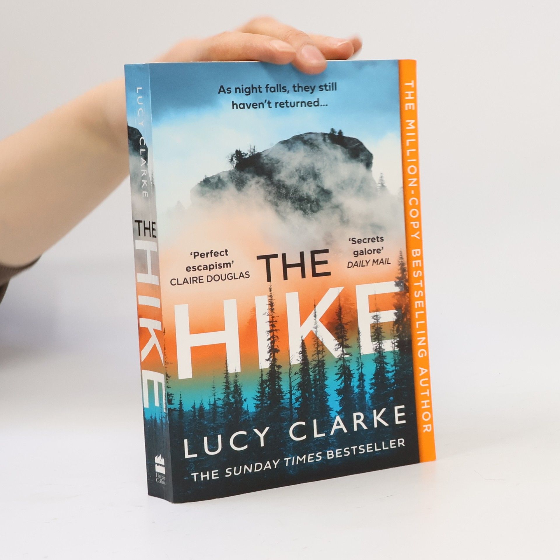 Lucy Clarke The hike