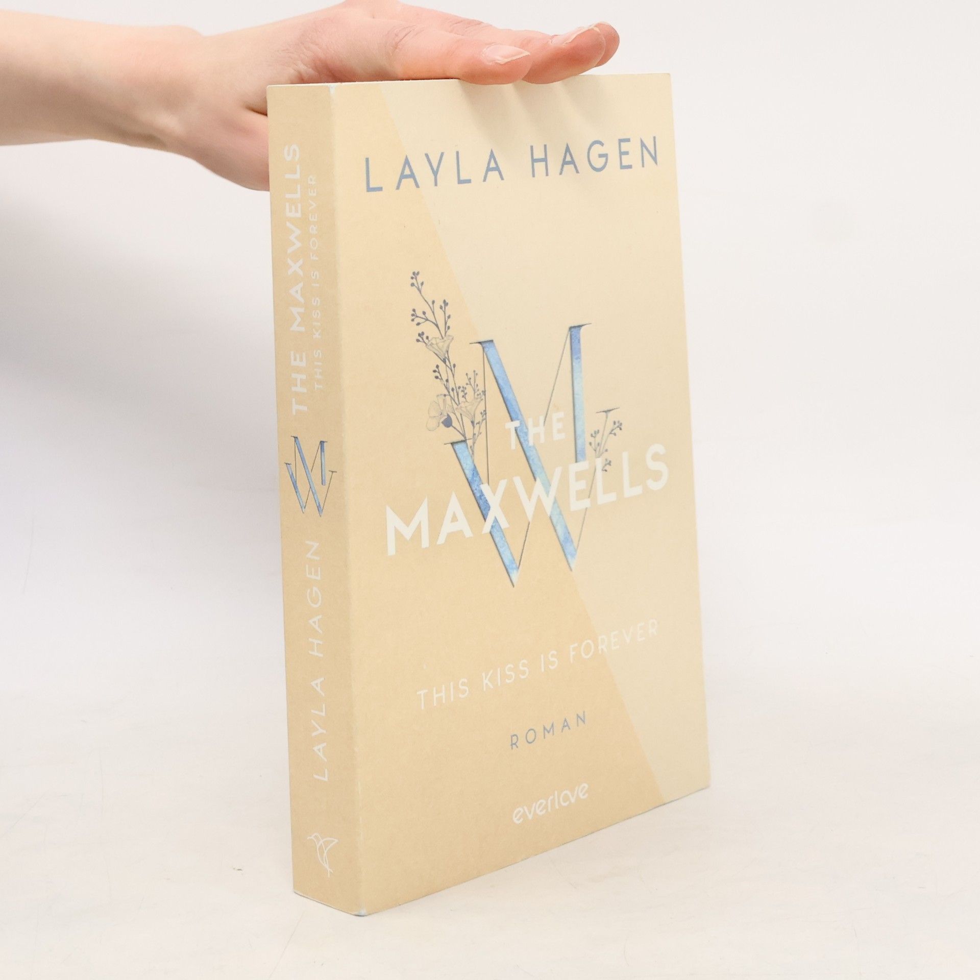 Layla Hagen This Kiss is Forever