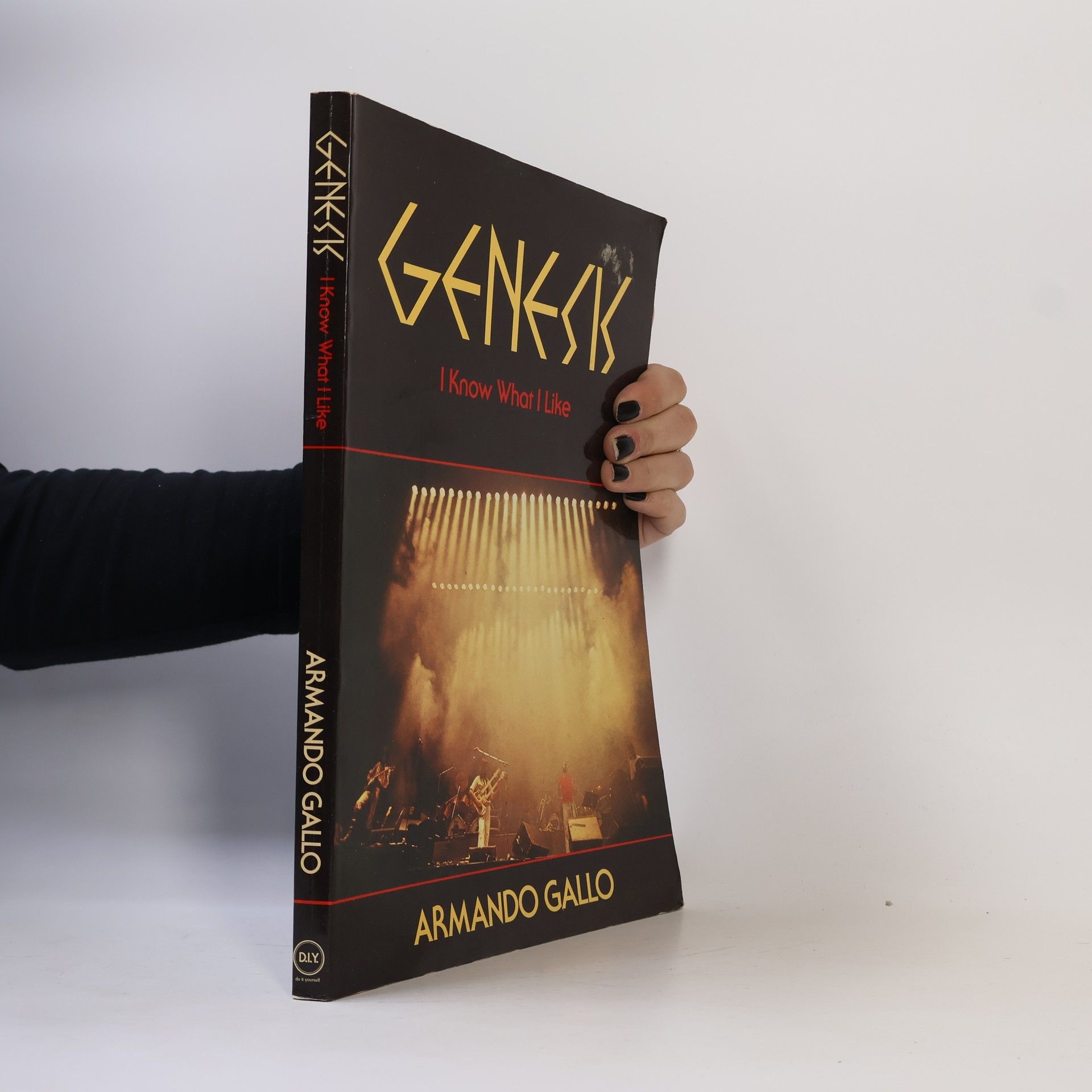 Armando Gallo Genesis