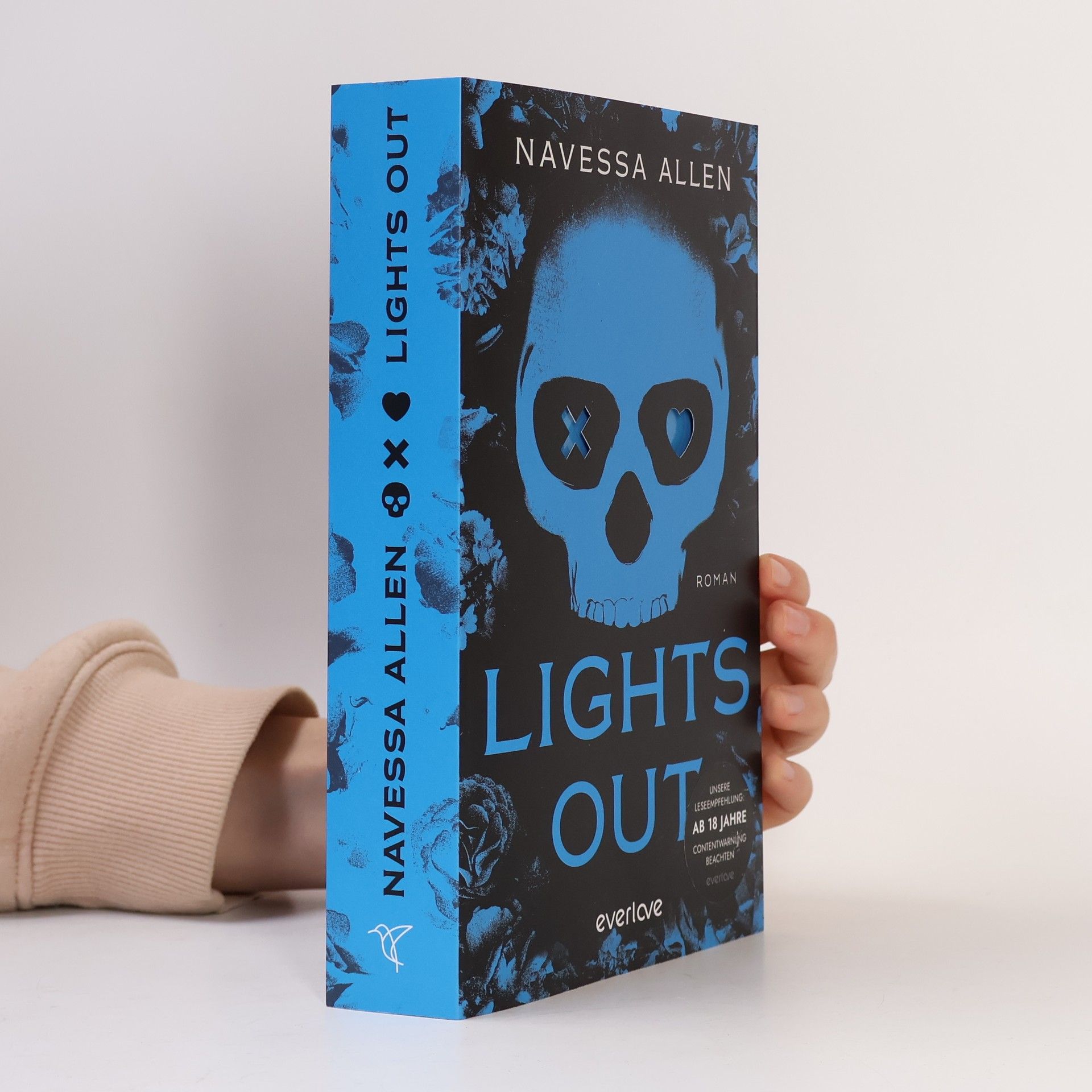 Navessa Allen Lights Out