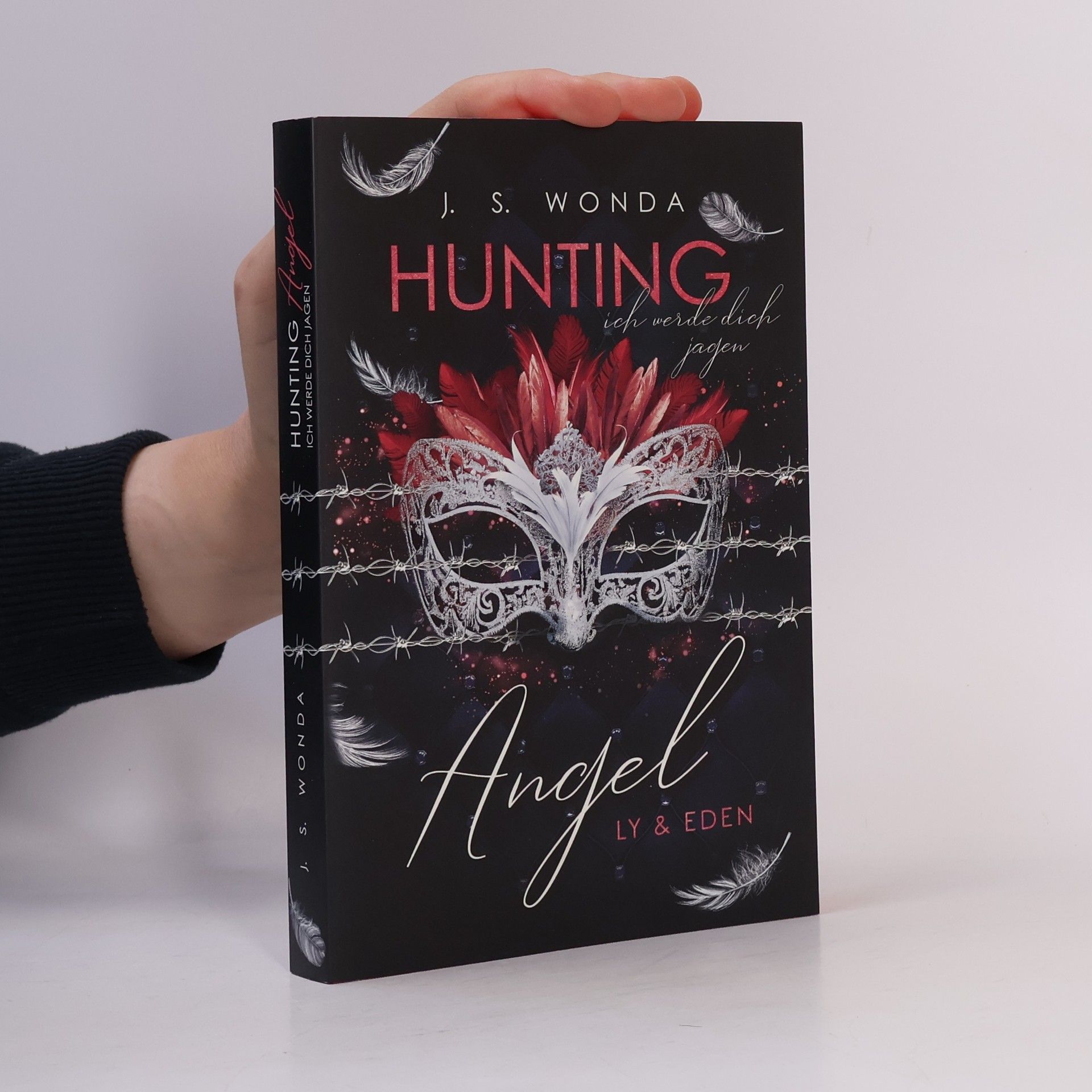 Jane S. Wonda Hunting Angel