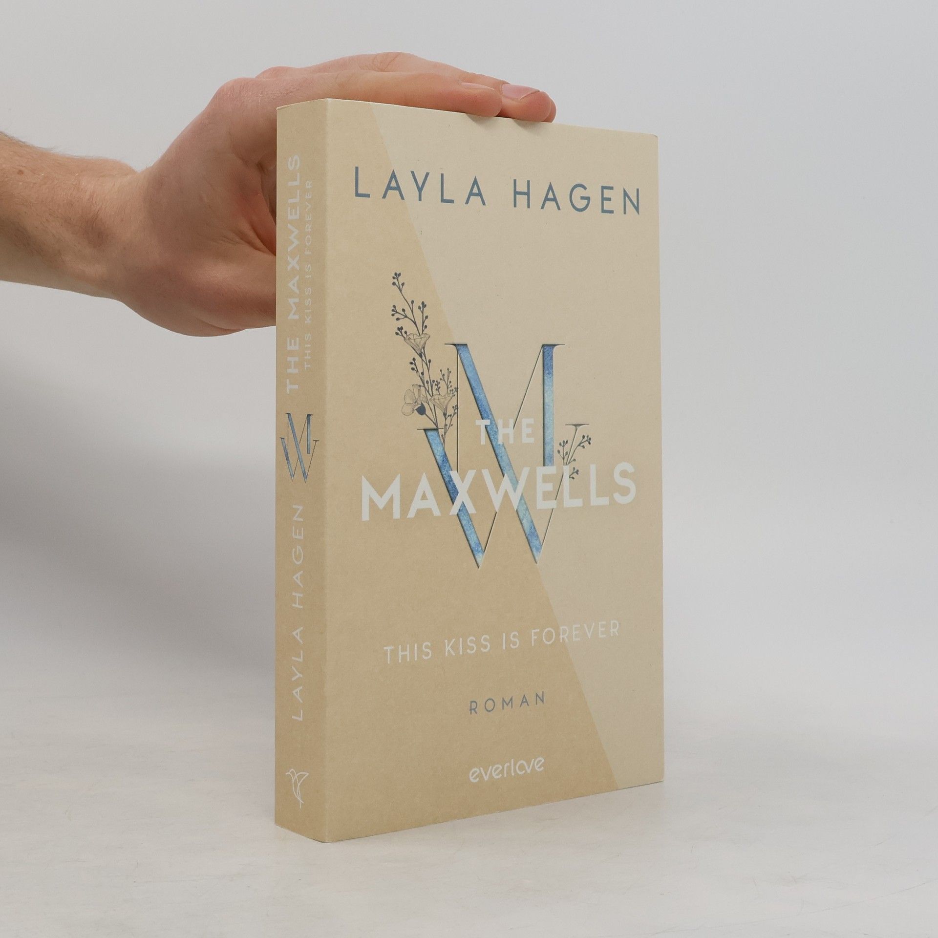 Layla Hagen This Kiss is Forever