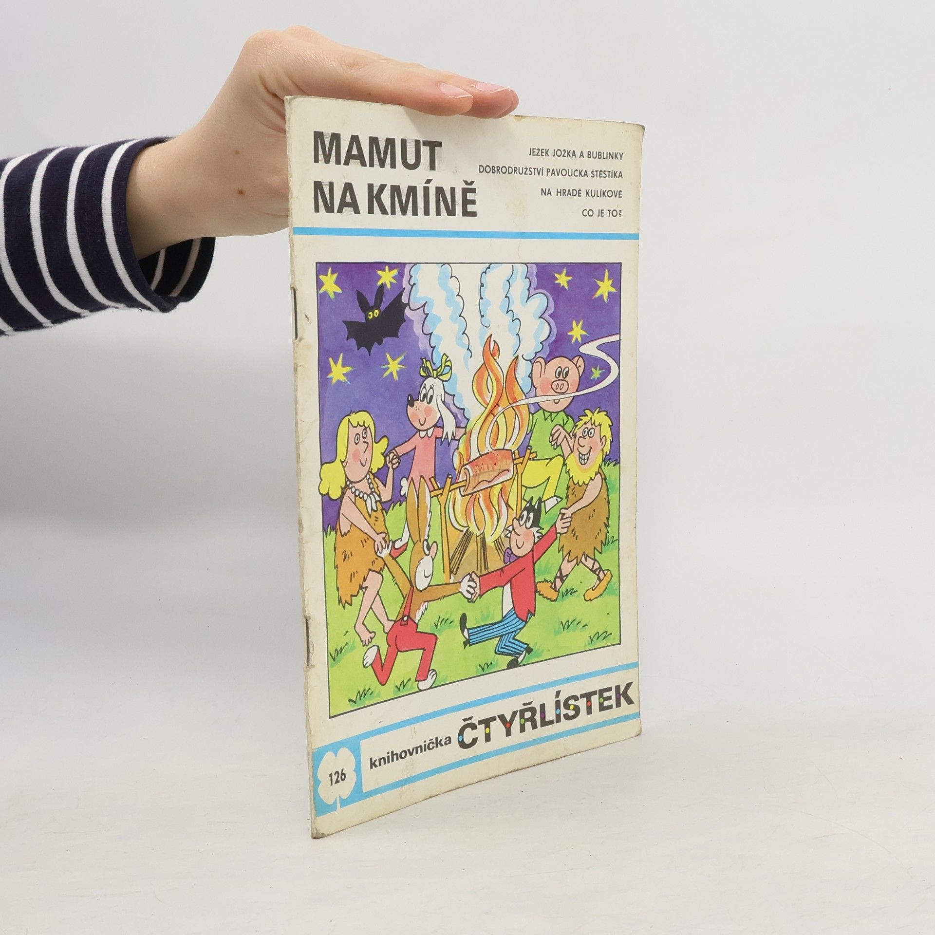 Ljuba Štíplová Čtyřlístek 126. Mamut na kmíně