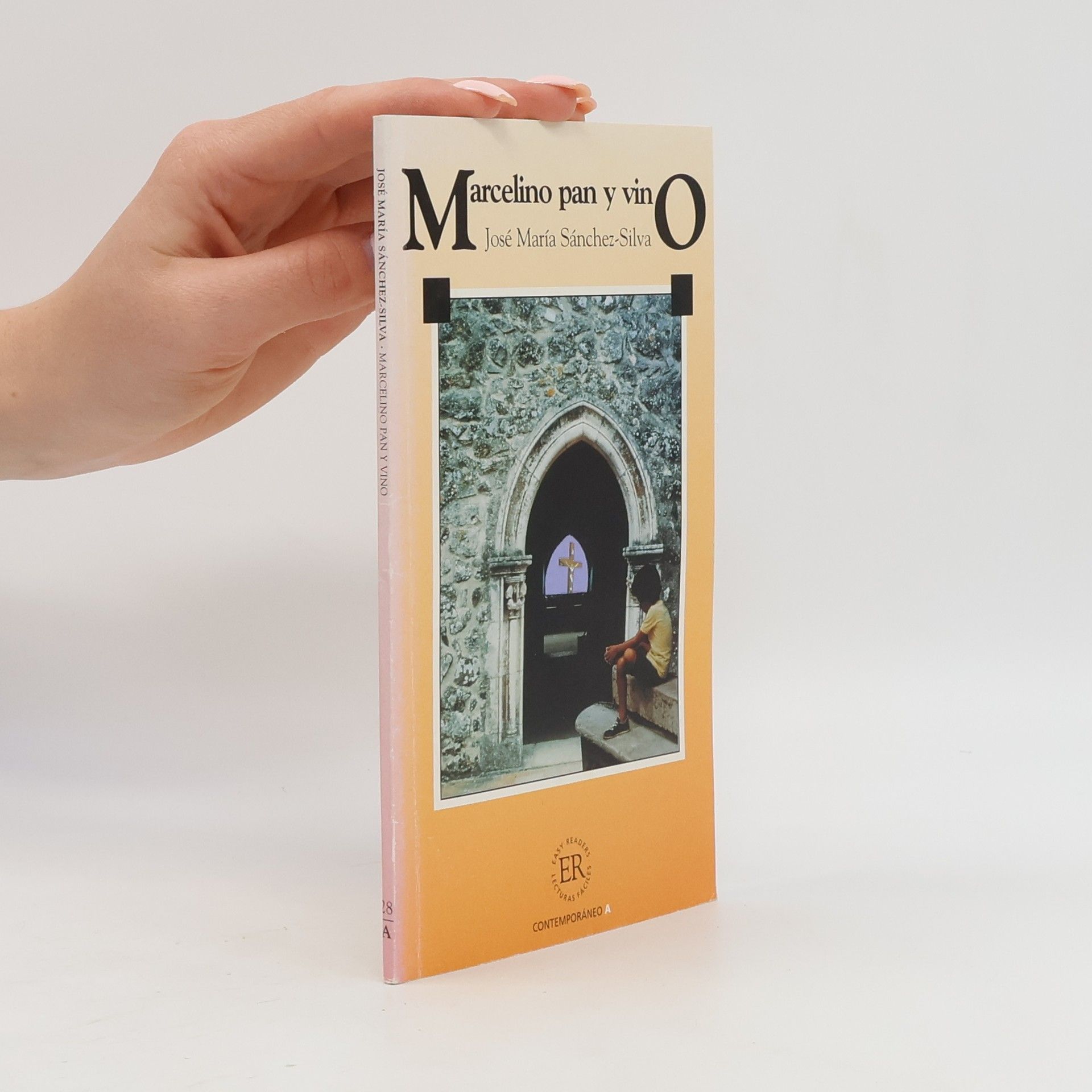 José María Sánchez-Silva Marcelino pan y vino