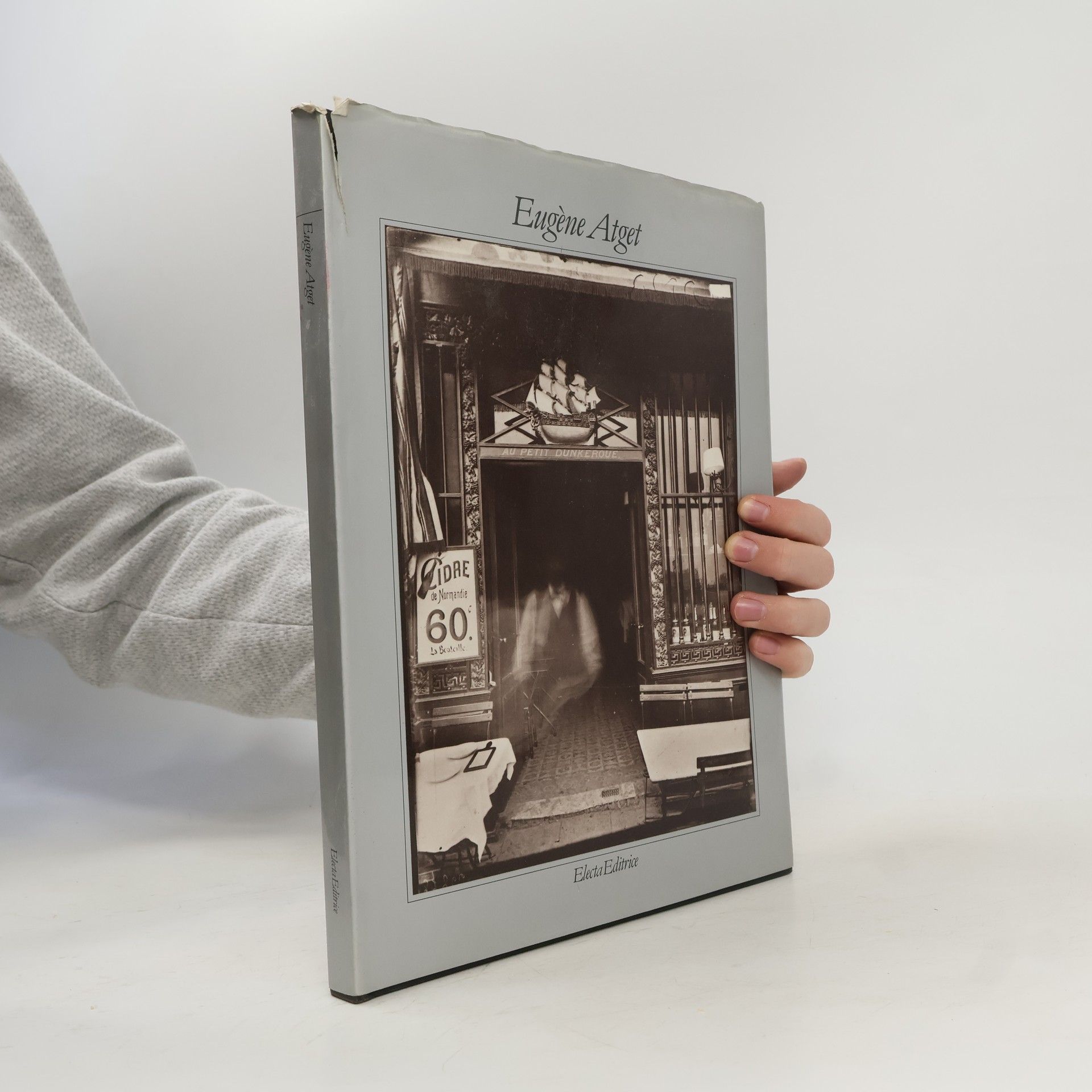 Romeo E. Martinez Eugène Atget