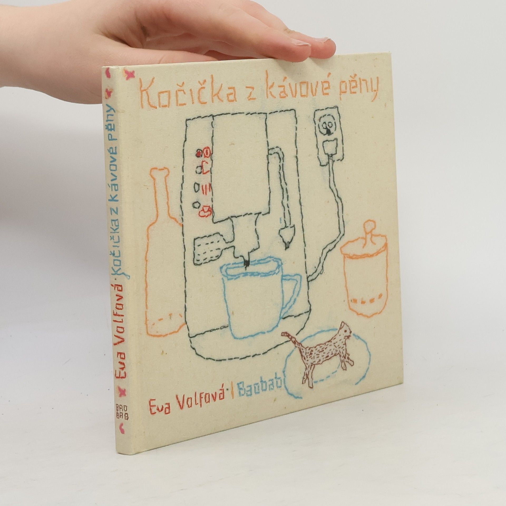 Kočička z kávové pěny