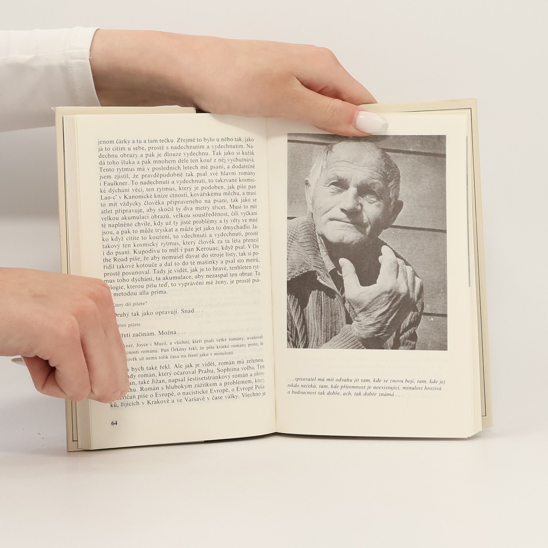 Bohumil Hrabal Kličky na kapesníku