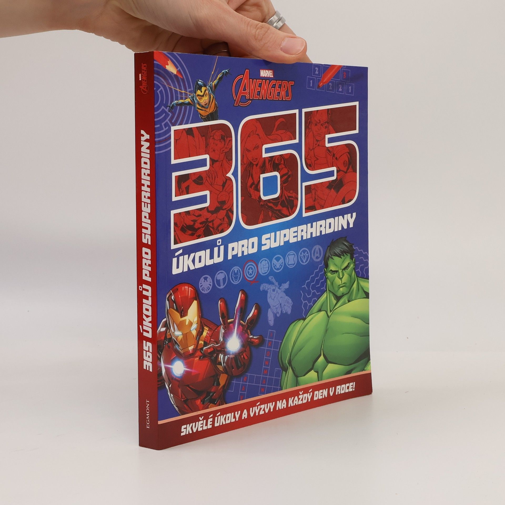 Kolektiv autorů Marvel Avengers: 365 úkolů pro superhrdiny