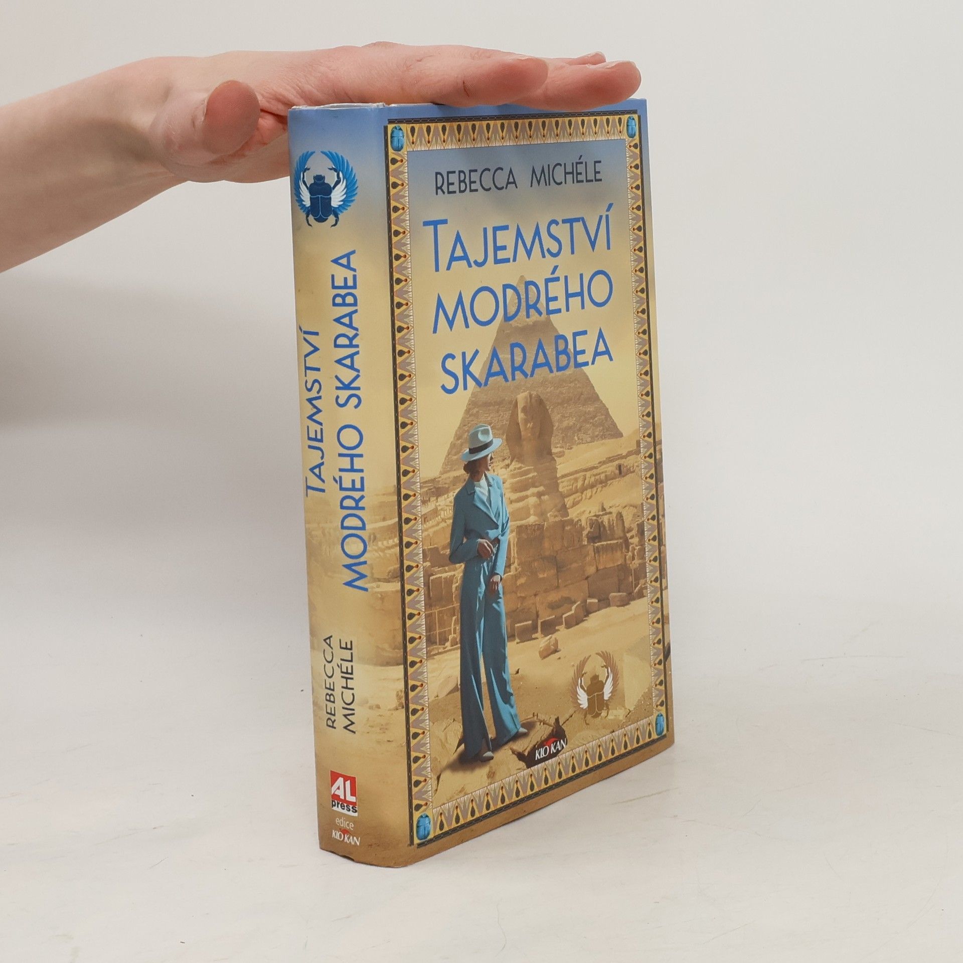 Rebecca Michéle Tajemství modrého skarabea