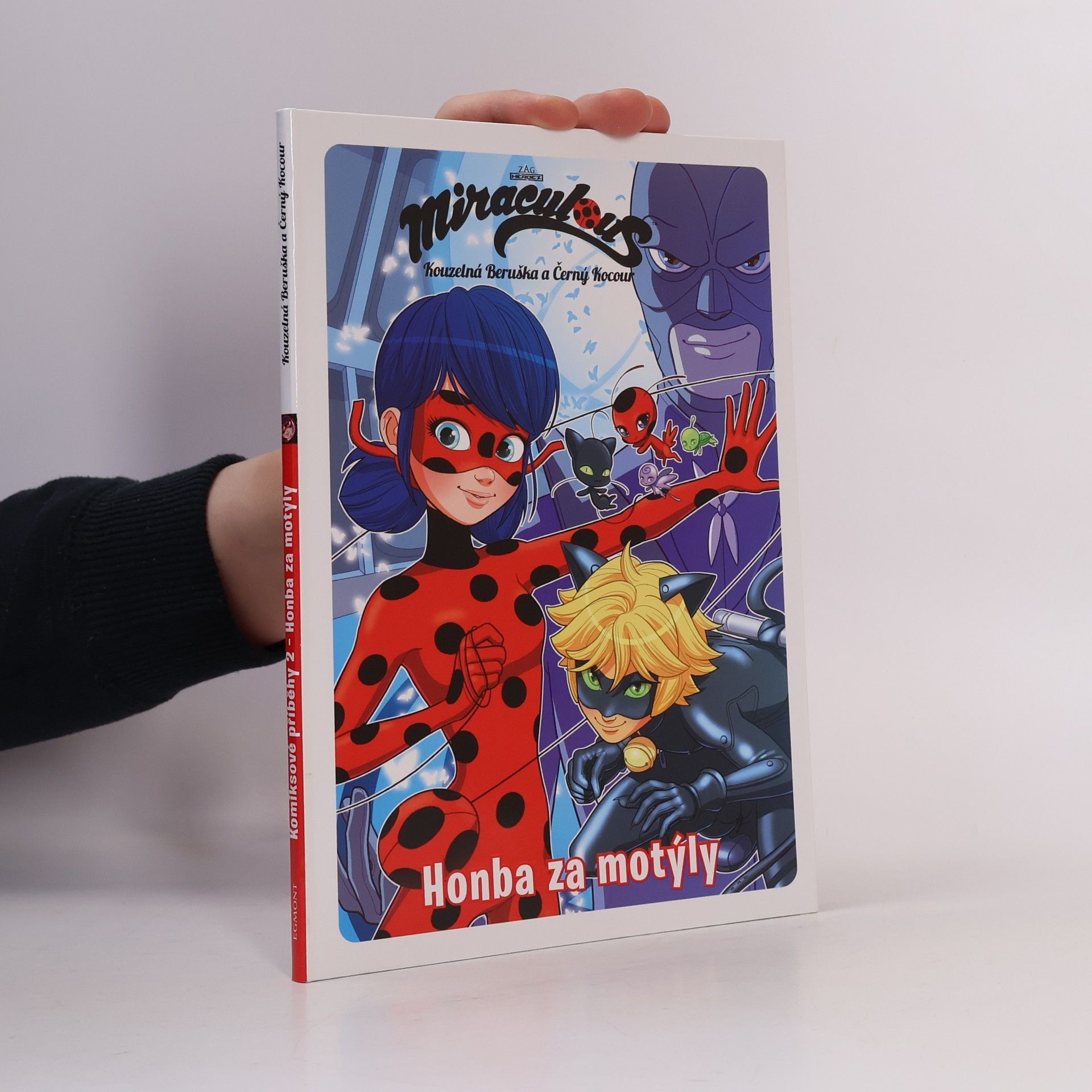 Giulia Adragna Kouzelná Beruška a Černý Kocour. Honba za motýly
