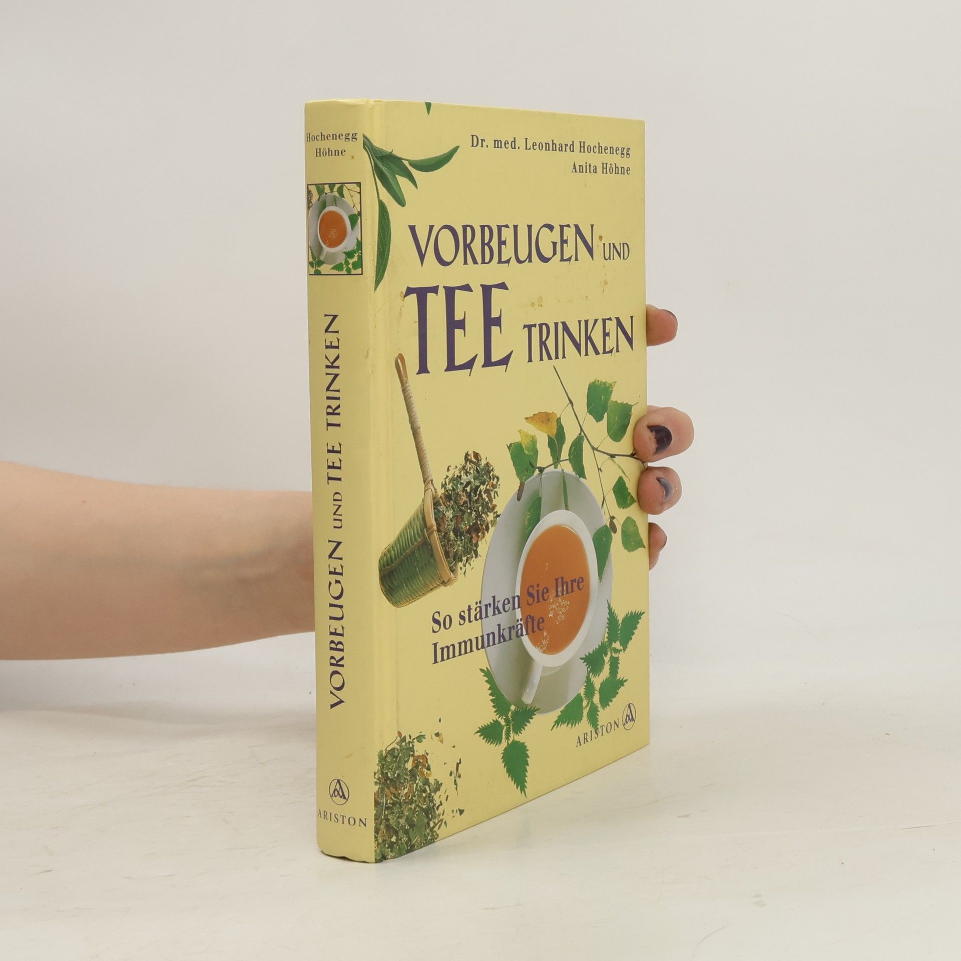 Leonhard Hochenegg Vorbeugen und Tee trinken