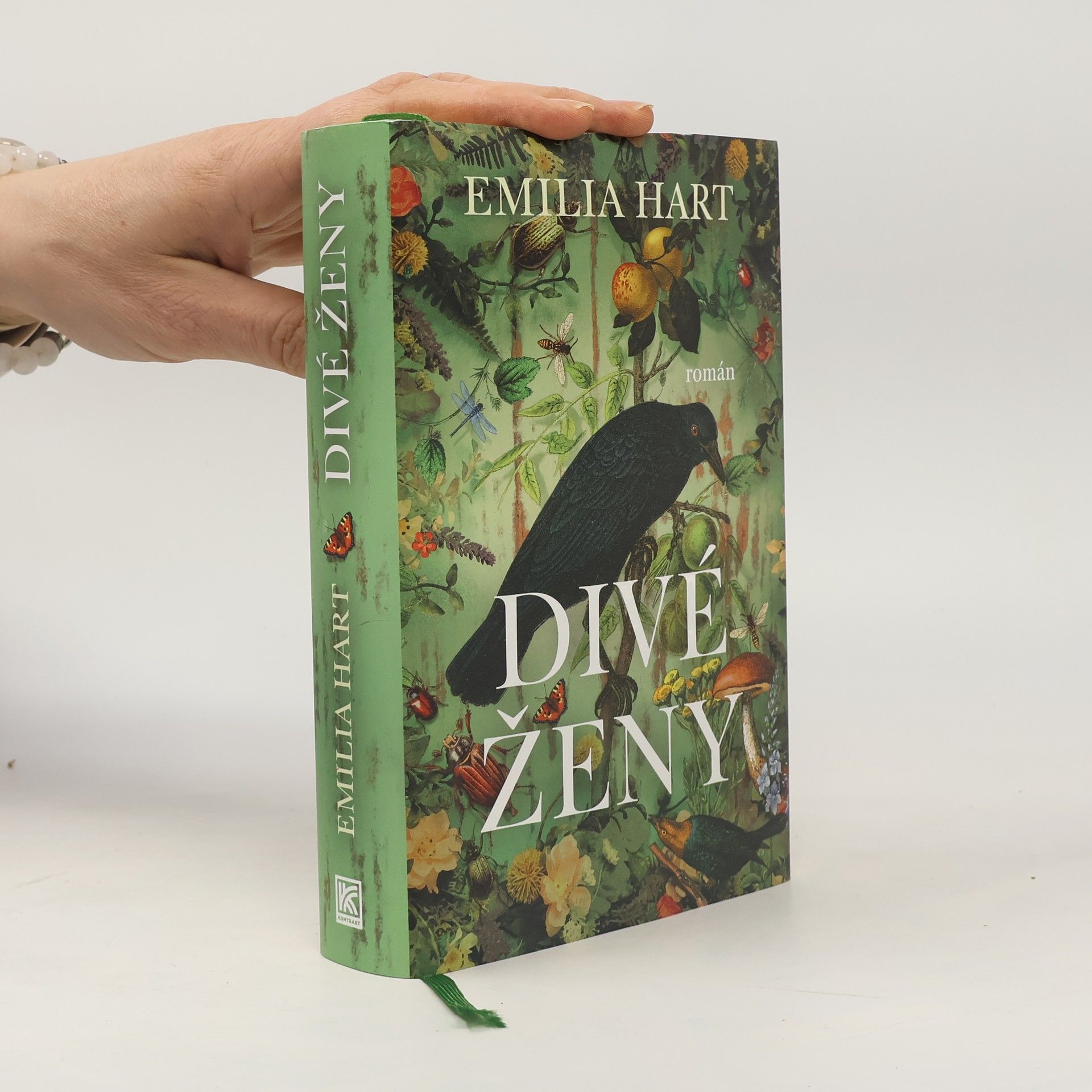 Emilia Hart Divé ženy