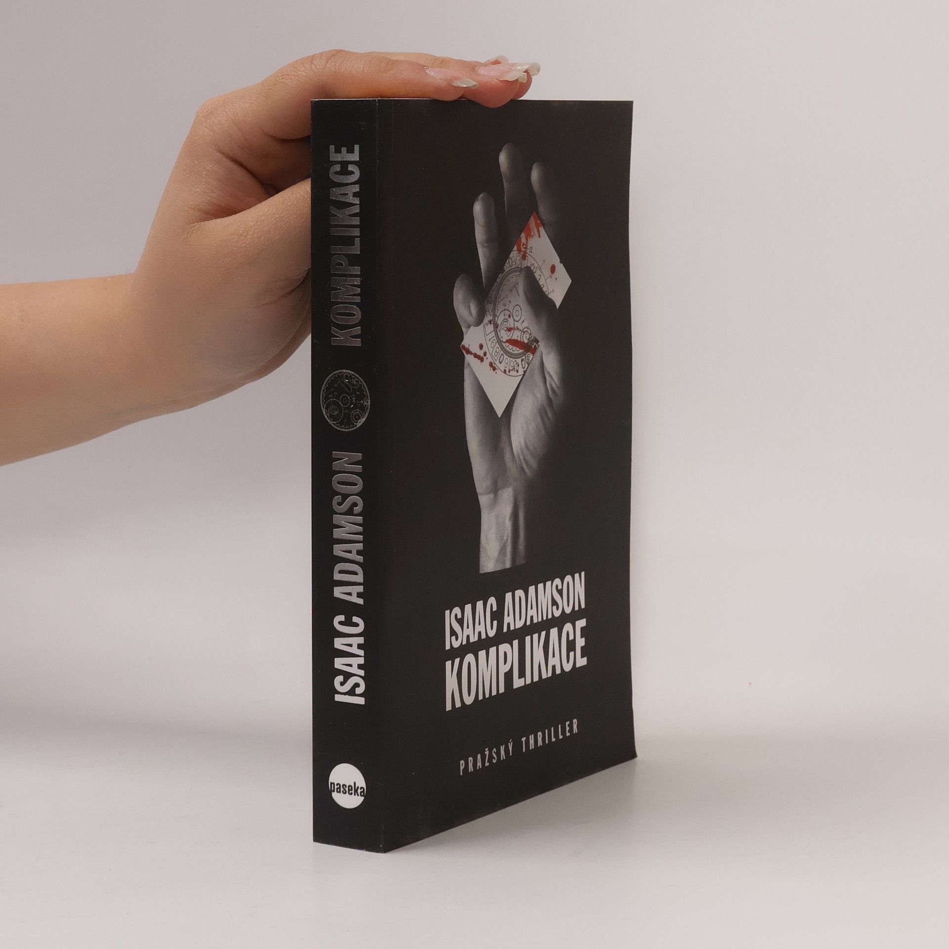 Isaac Adamson Komplikace : pražský thriller