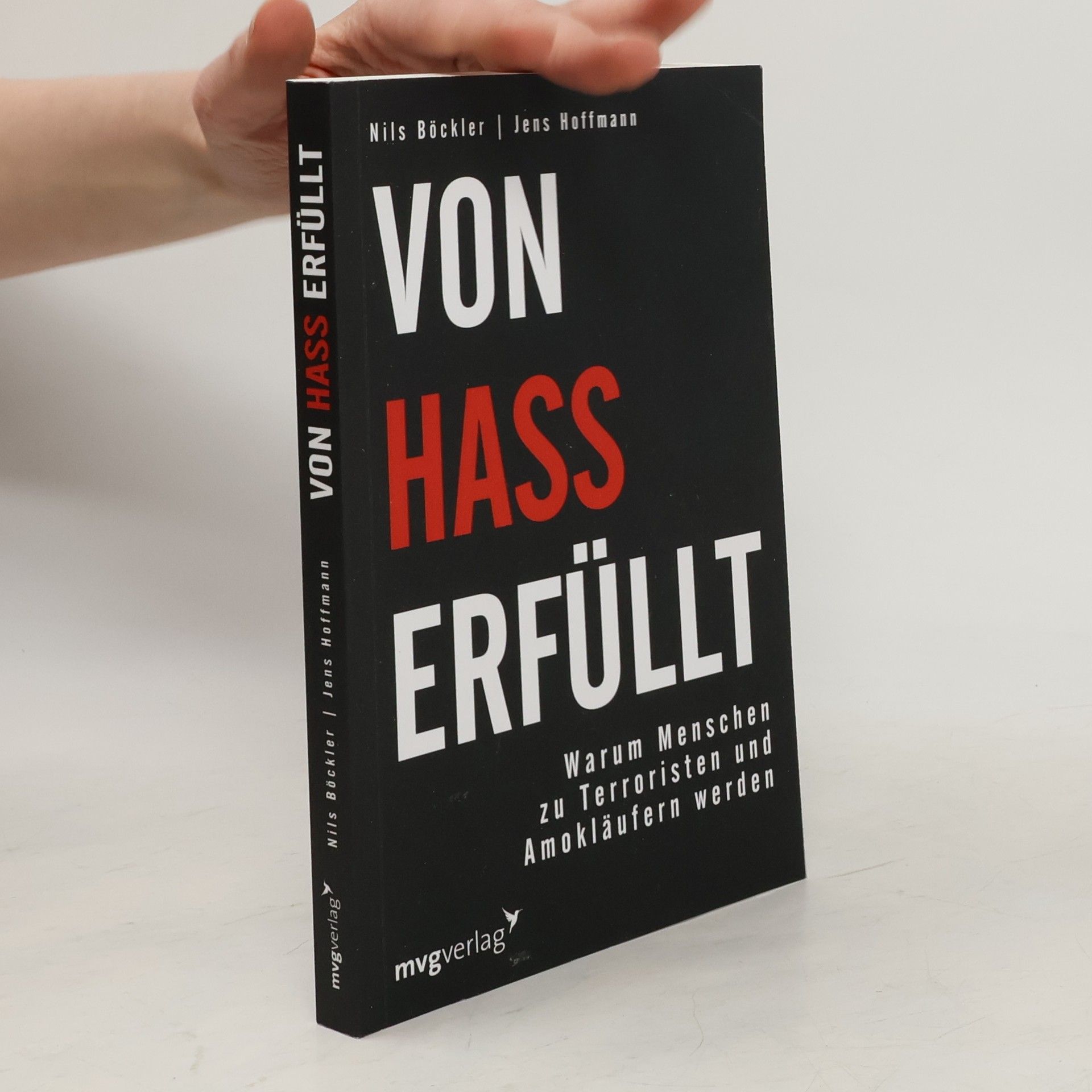 Nils Böckler Von Hass erfüllt