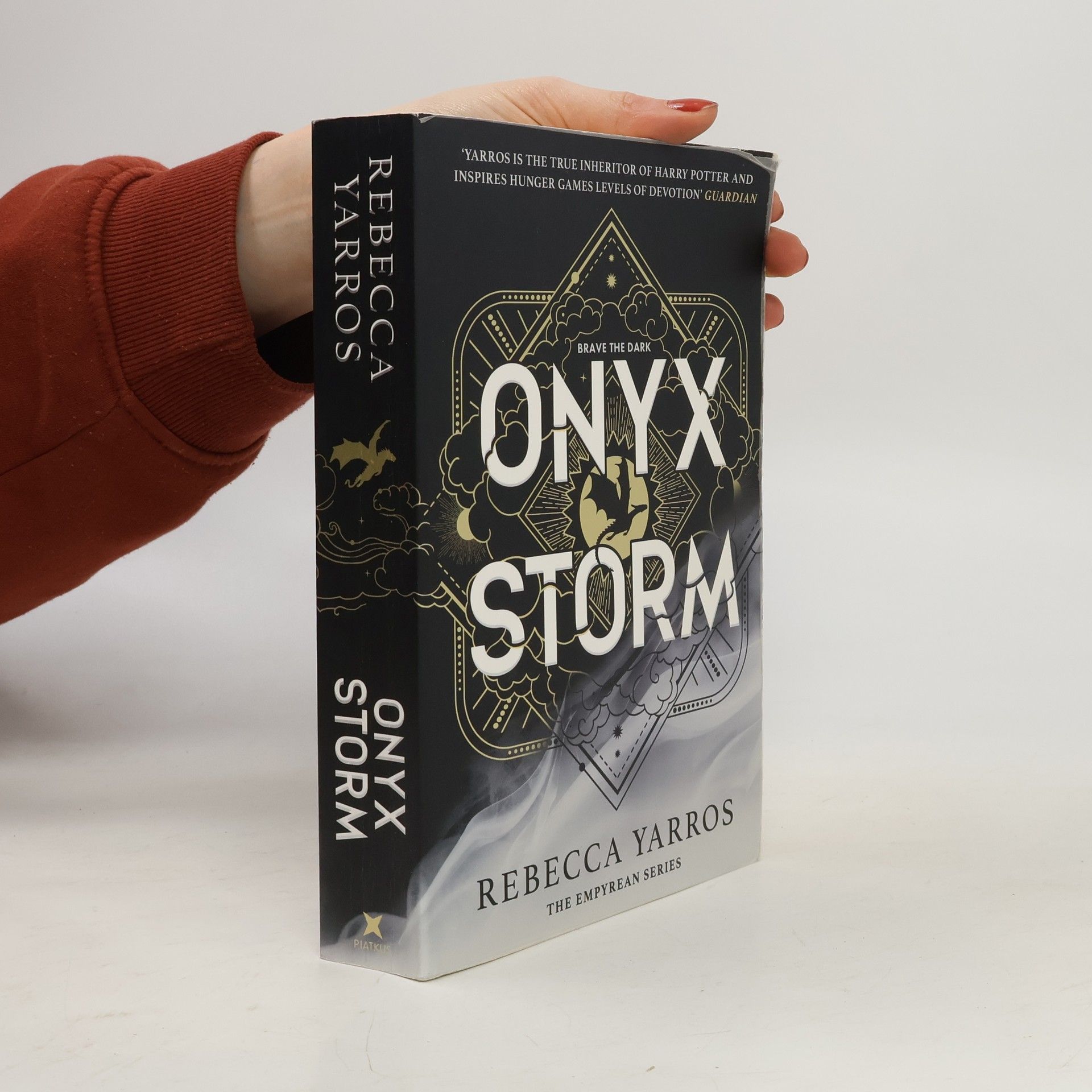 Rebecca Yarros Onyx Storm