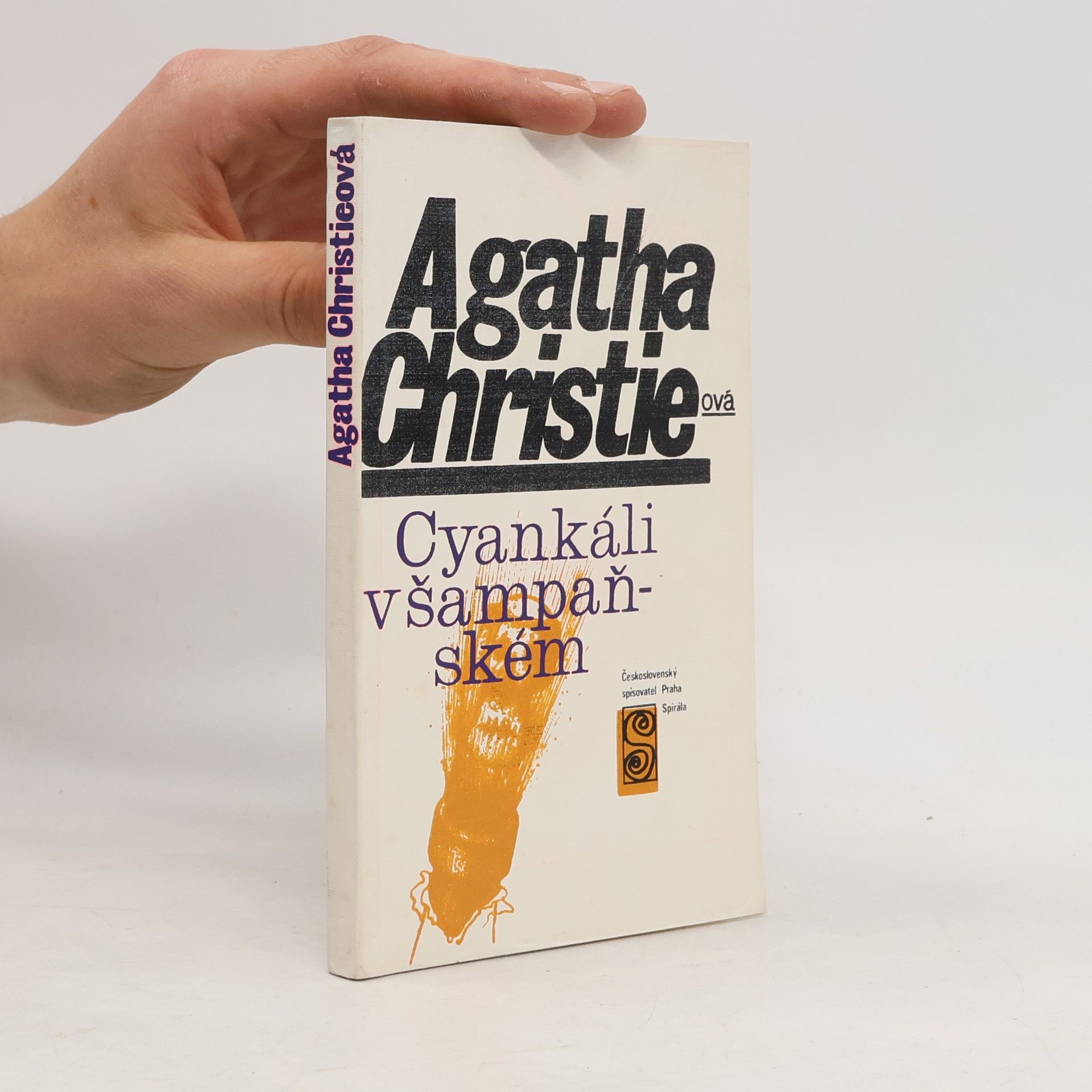 Agatha Christie Cyankáli v šampaňském