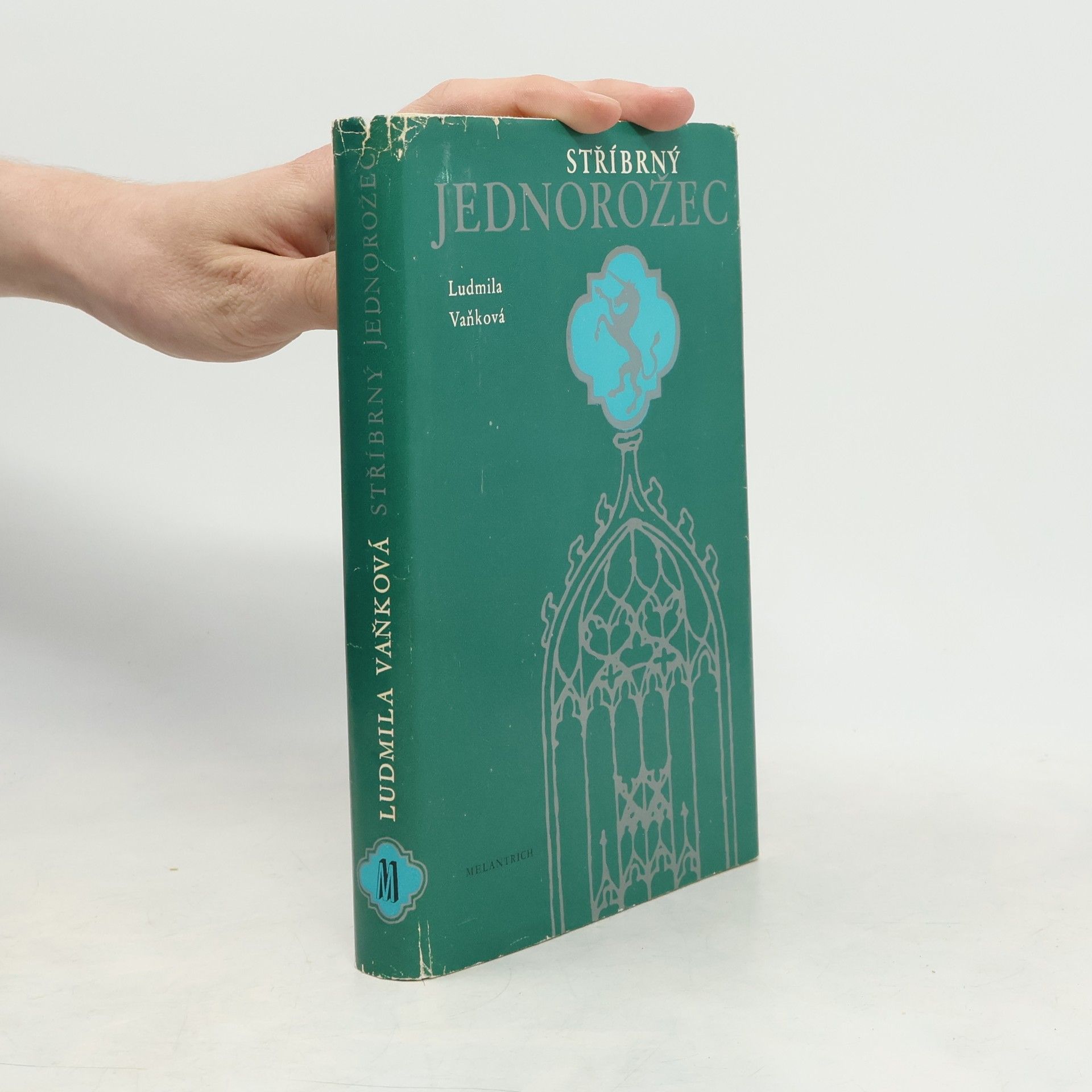 Stříbrný jednorožec