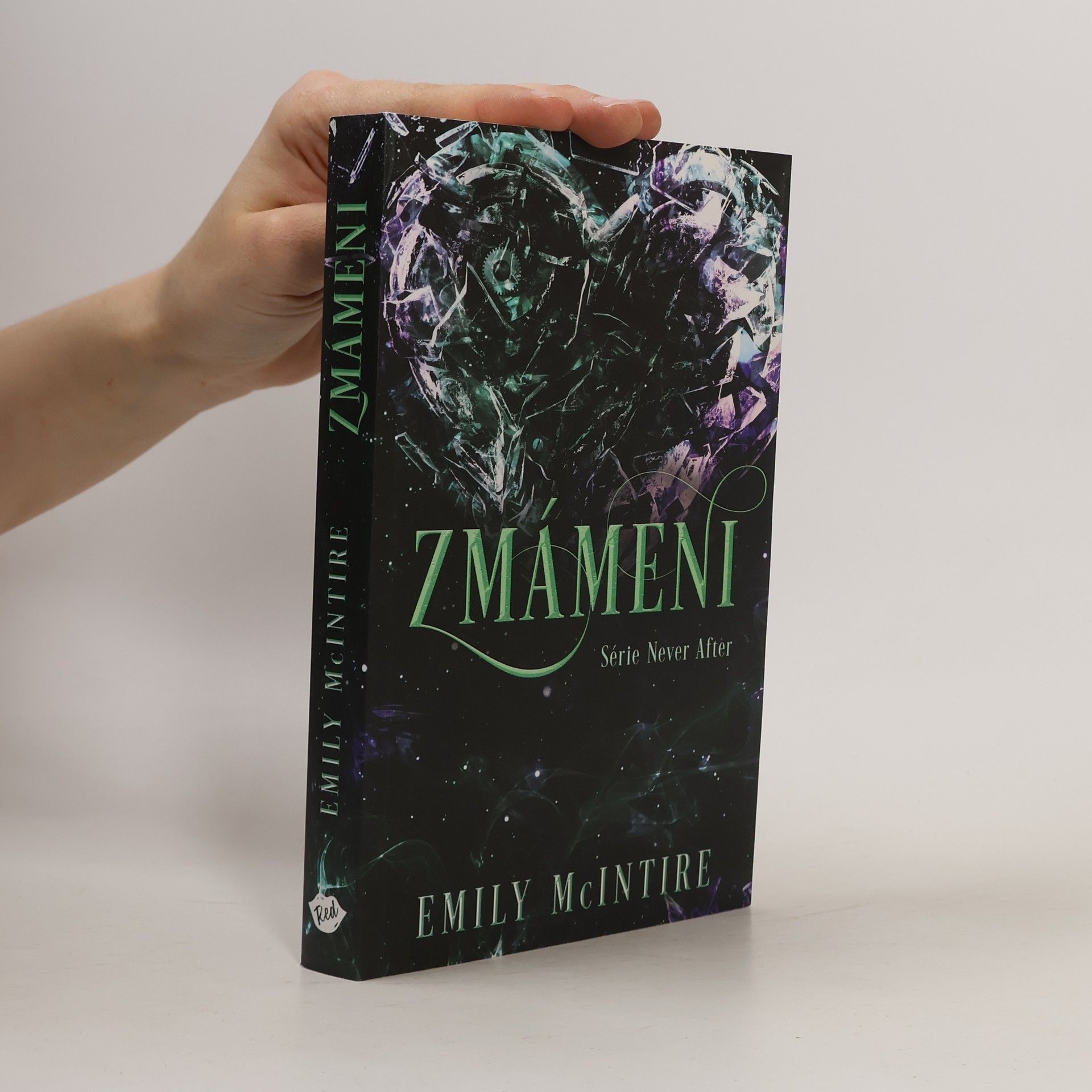 Emily McIntire Zmámeni