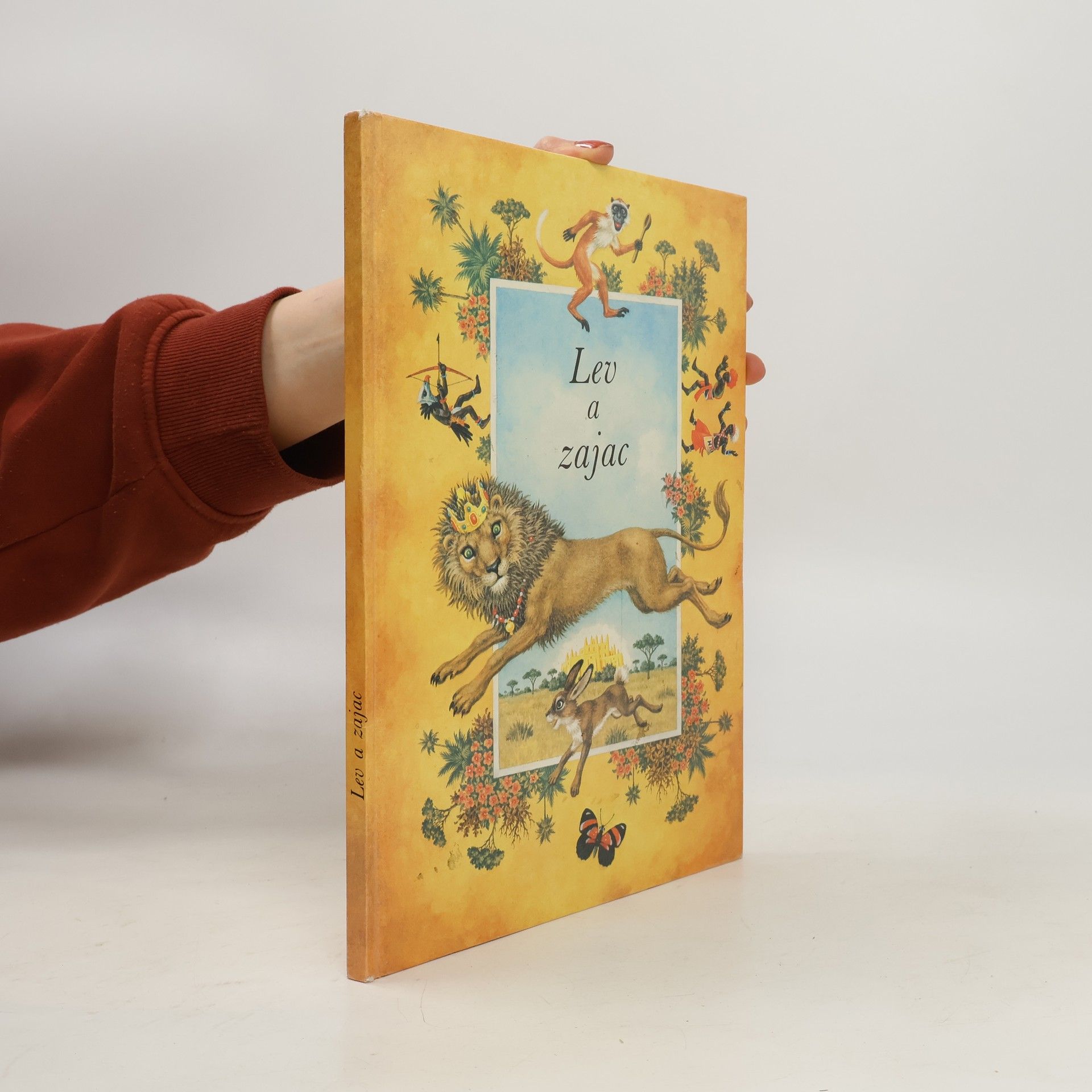 Lev a zajac