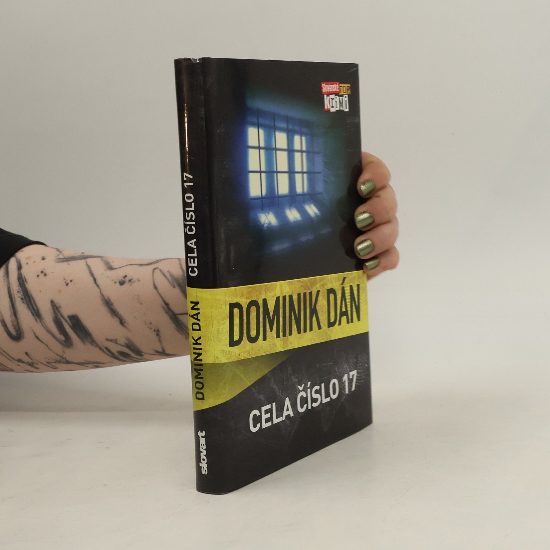 Dominik Dán Cela číslo 17