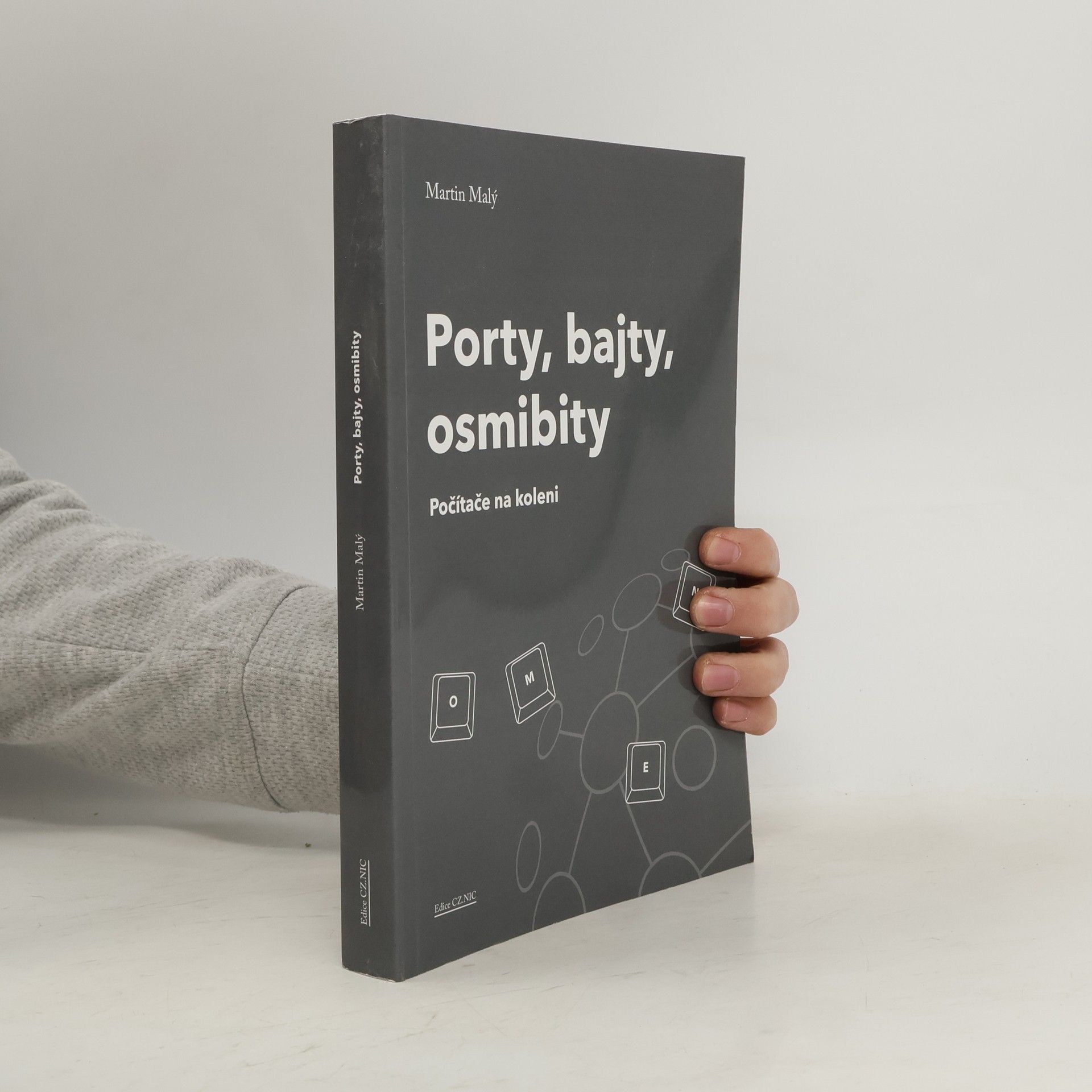 Martin Malý Porty, bajty, osmibity – Počítače na koleni
