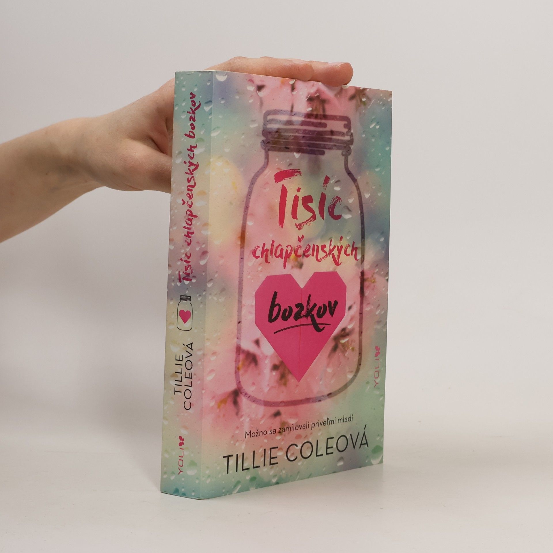 Tillie Cole Tisíc chlapčenských bozkov