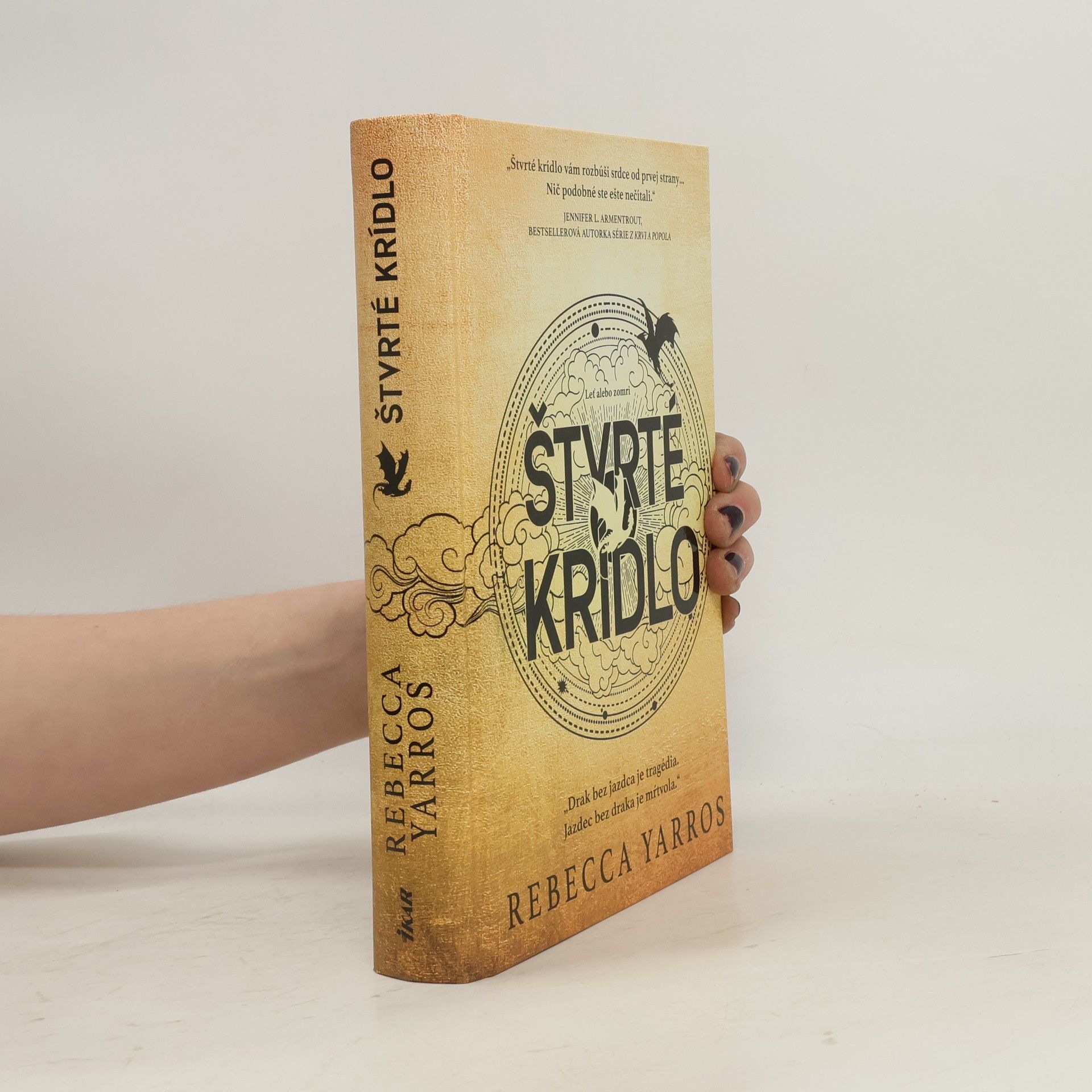 Rebecca Yarros Štvrté krídlo